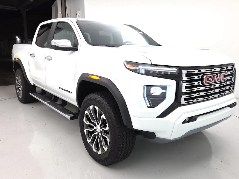 2024 GMC Canyon Denali