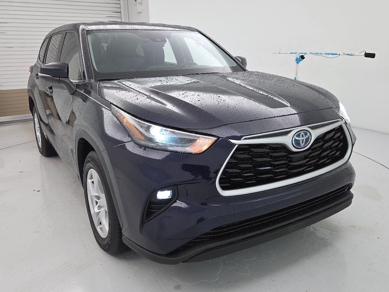 2023 Toyota Highlander Hybrid LE