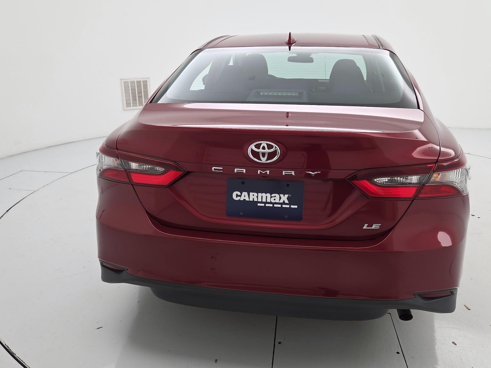 2022 Toyota Camry LE - Photo 6