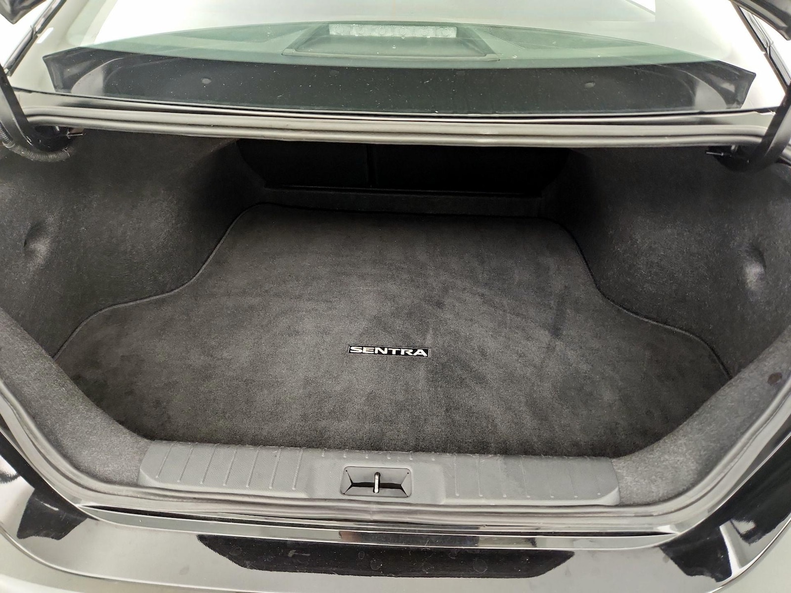 2025 Nissan Sentra SV - Photo 21