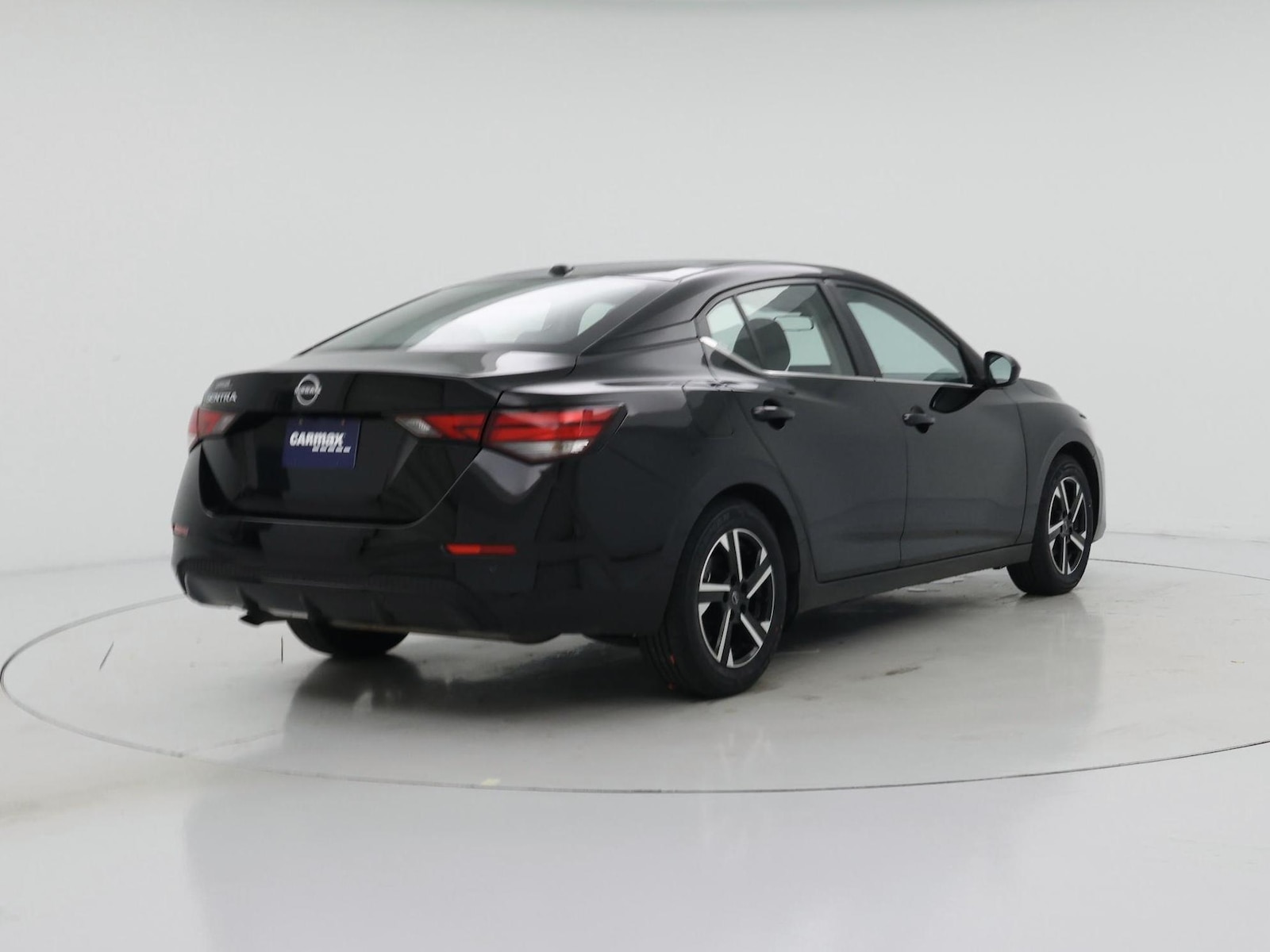 2025 Nissan Sentra SV - Photo 9