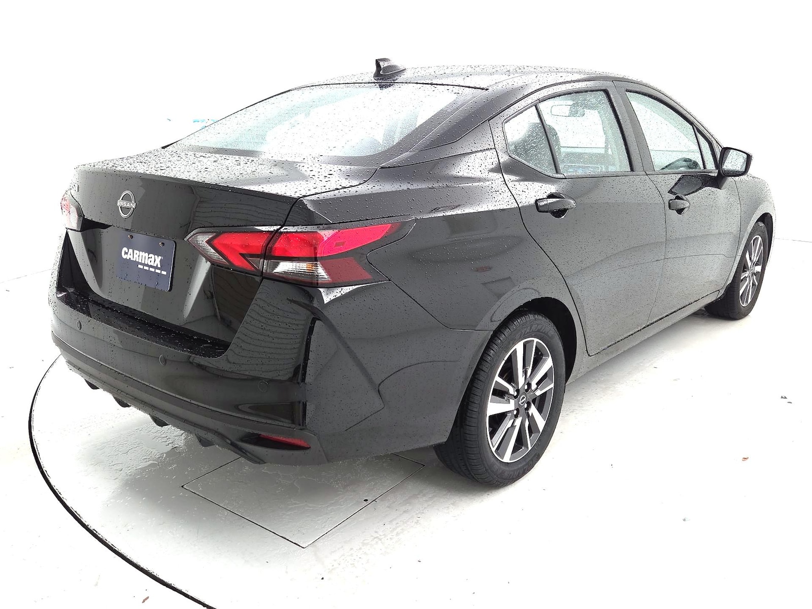 2025 Nissan Versa Sedan SV - Photo 5
