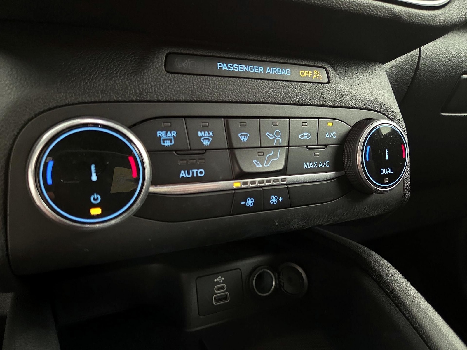 2025 Ford Escape ST-Line - Photo 15