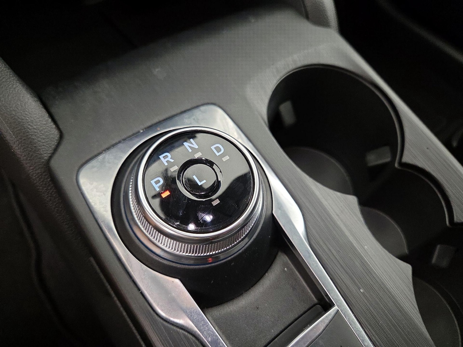 2025 Ford Escape ST-Line - Photo 16