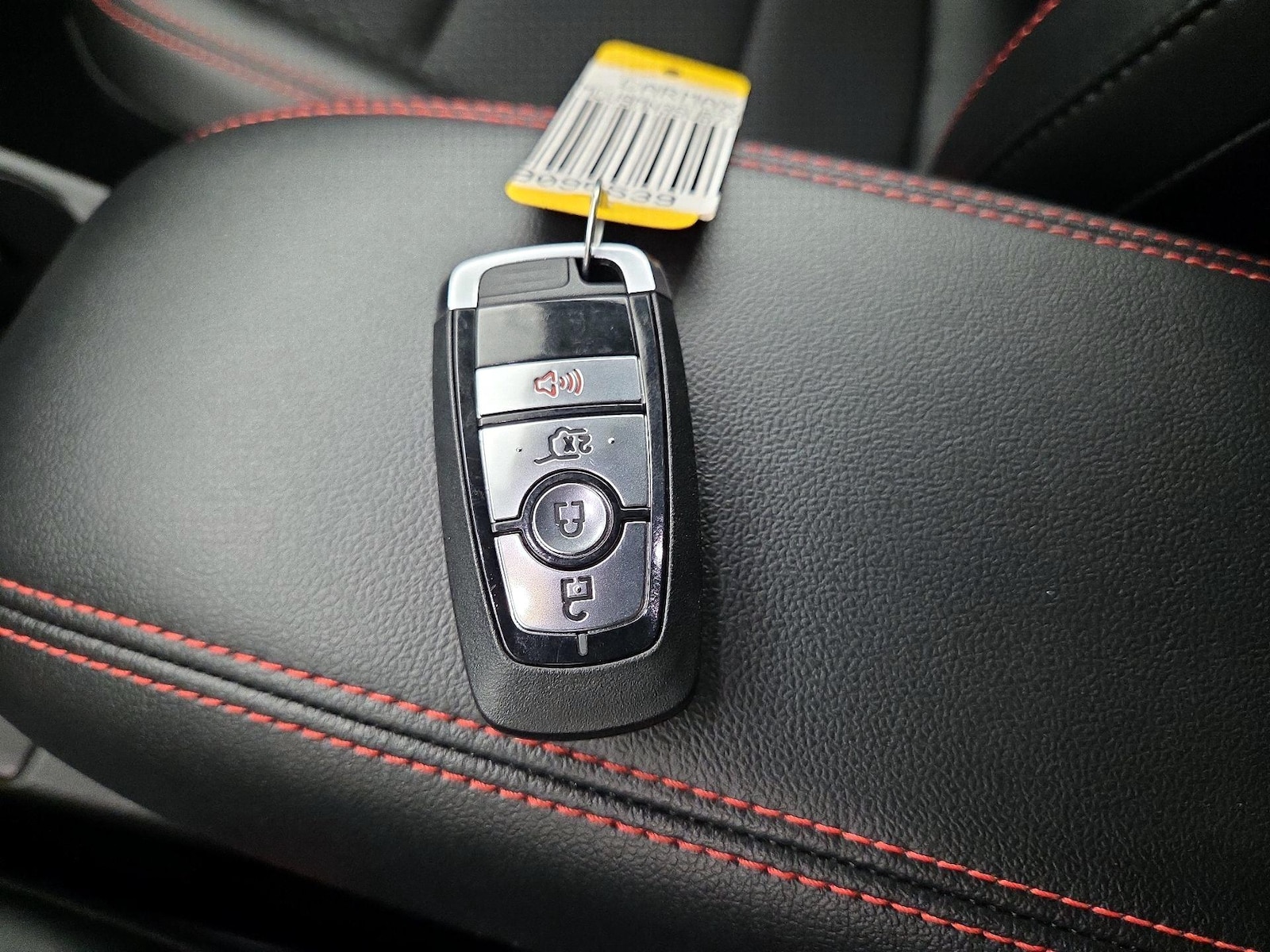 2025 Ford Escape ST-Line - Photo 21