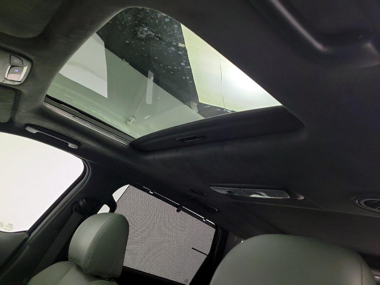 Sunroof(s) & Skylight(s)