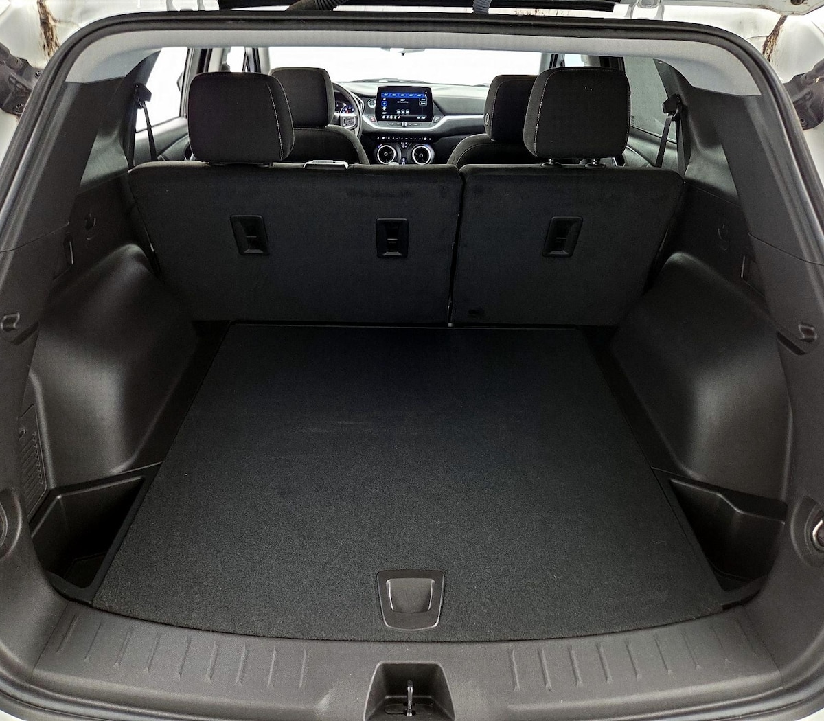 Trunk/Cargo (Seats Up)