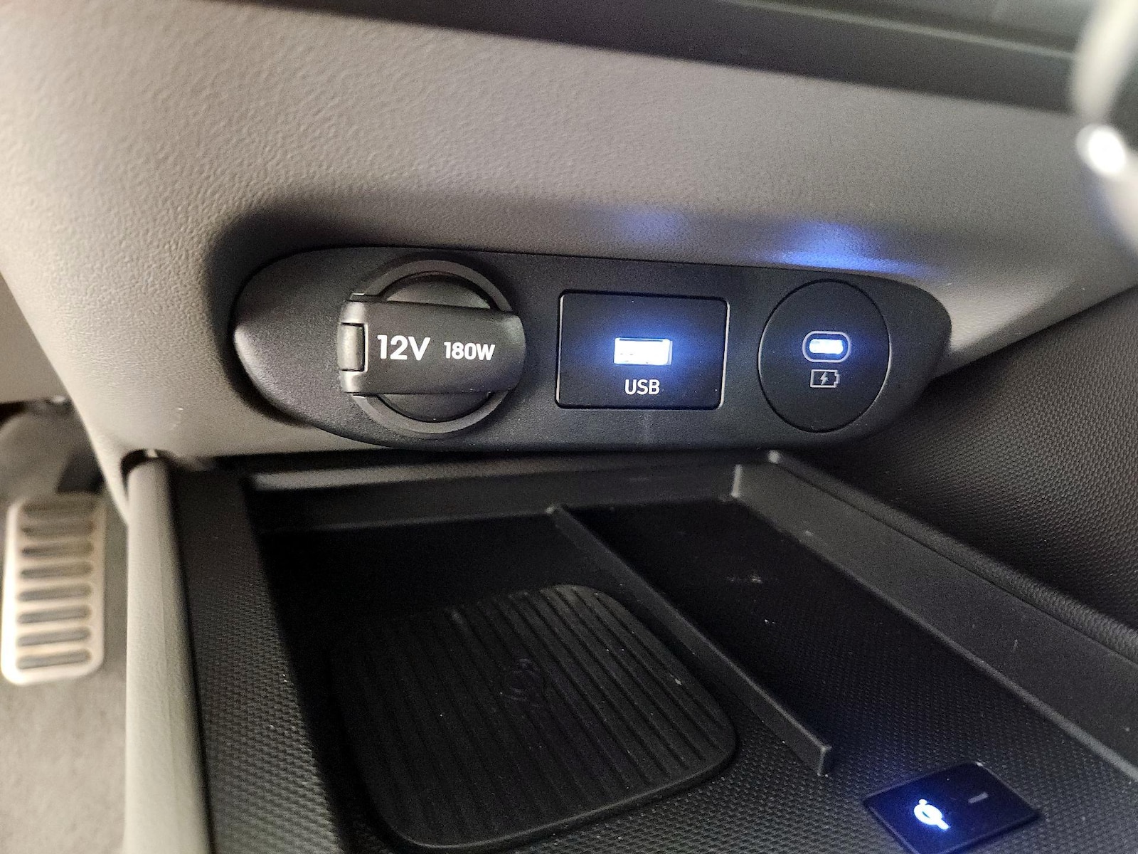2025 Hyundai Elantra SEL - Photo 18
