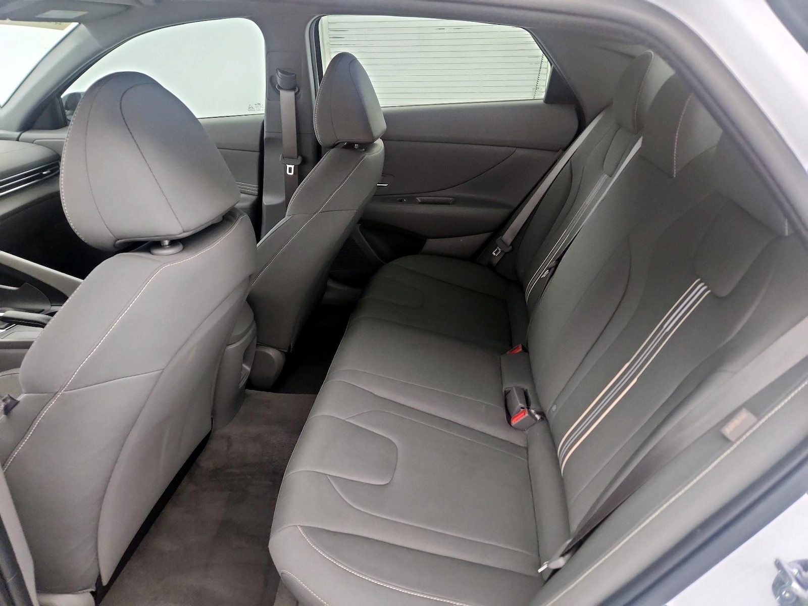 2025 Hyundai Elantra SEL - Photo 19