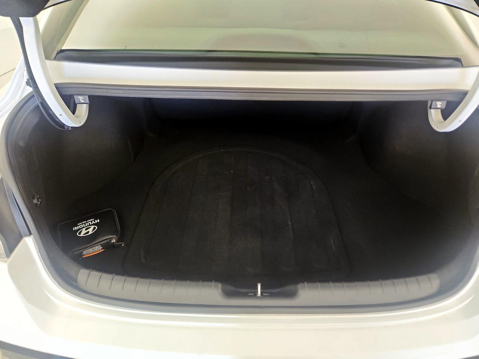 2025 Hyundai Elantra SEL - Photo 20
