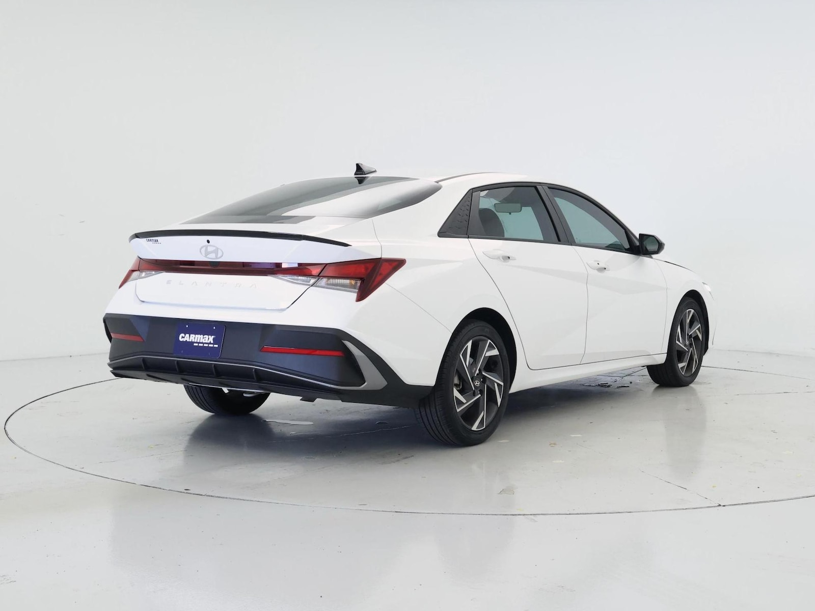 2025 Hyundai Elantra SEL - Photo 9