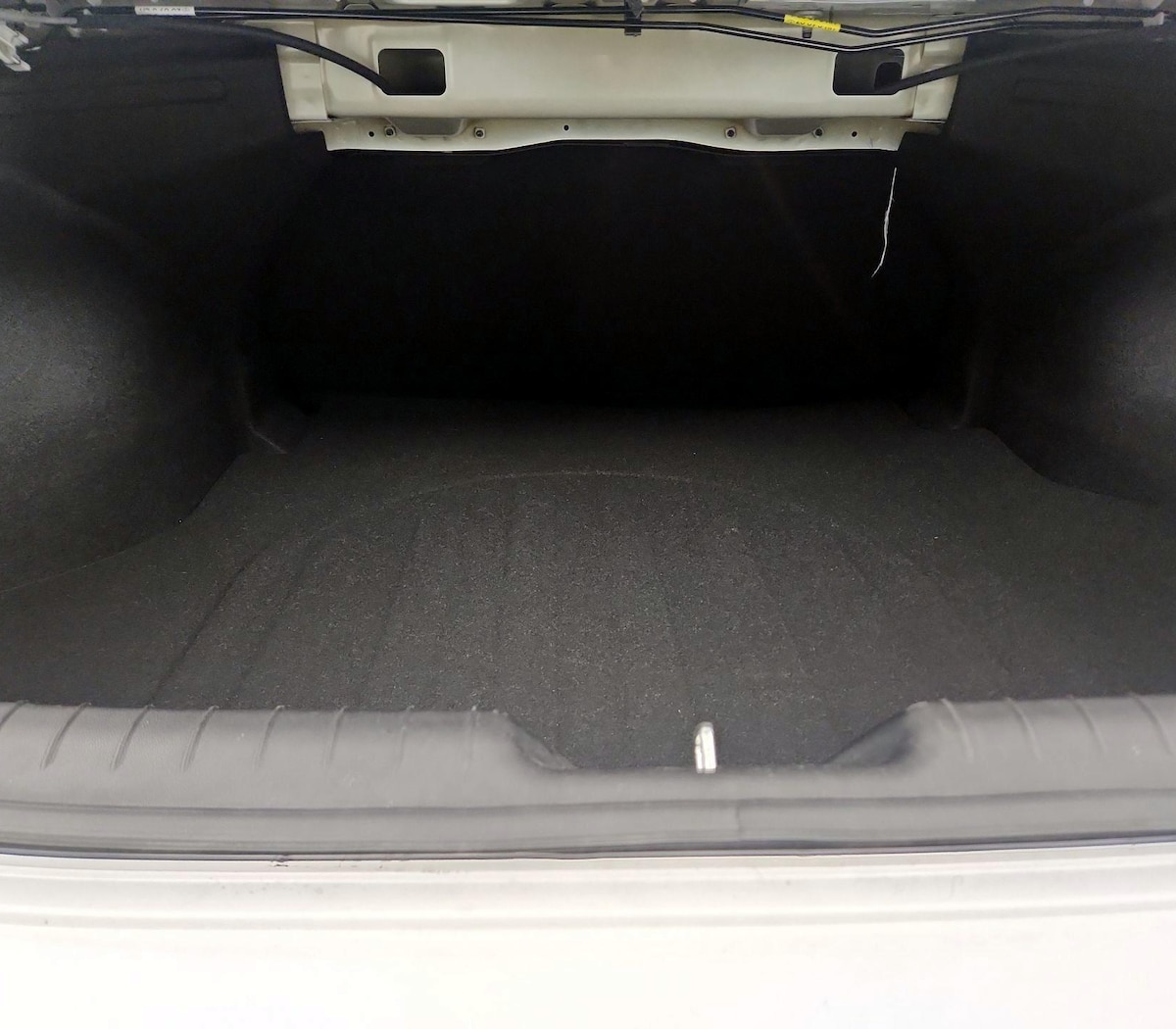 Trunk/Cargo (Seats Up)