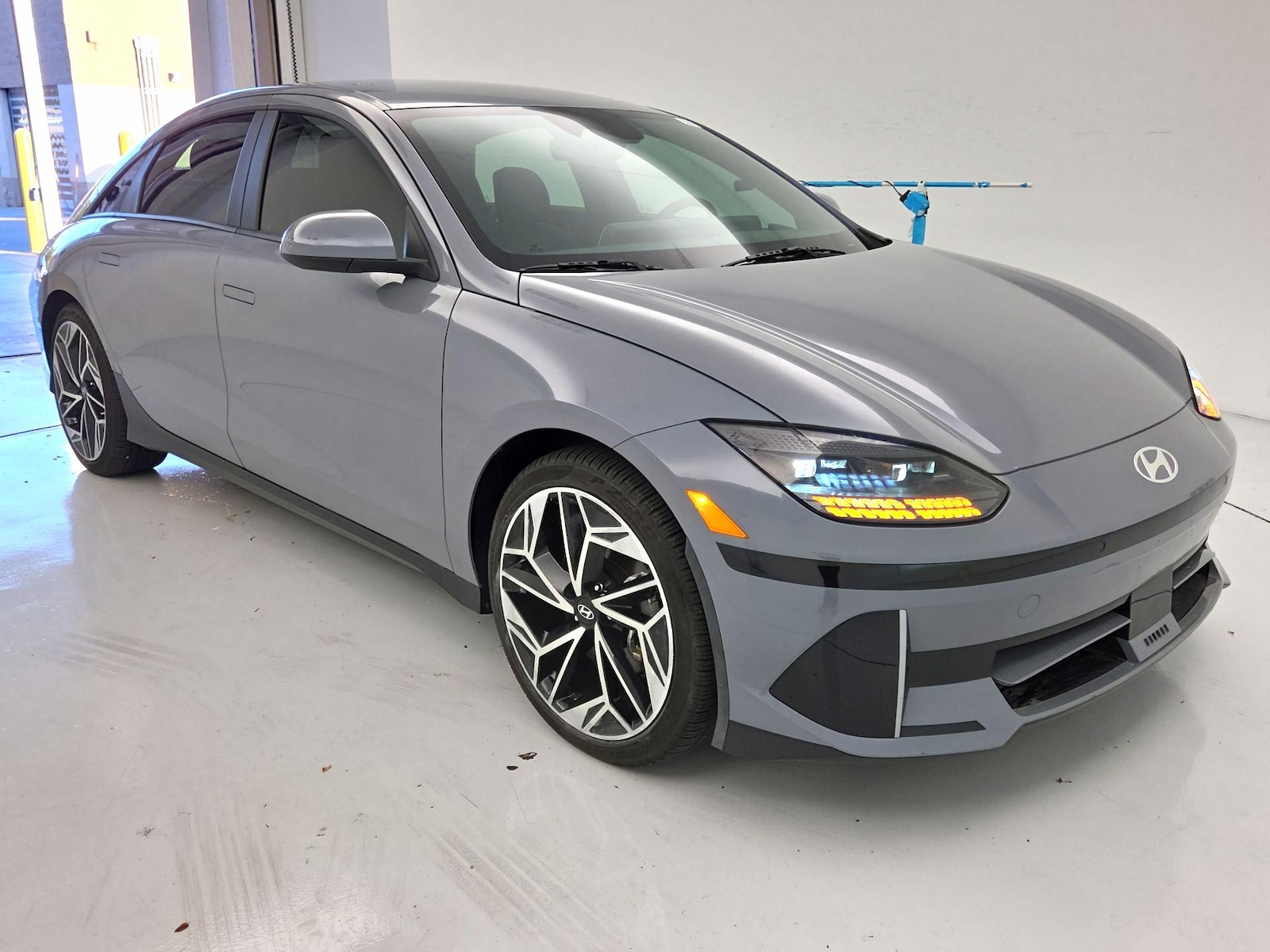 2024 Hyundai IONIQ 6 SEL