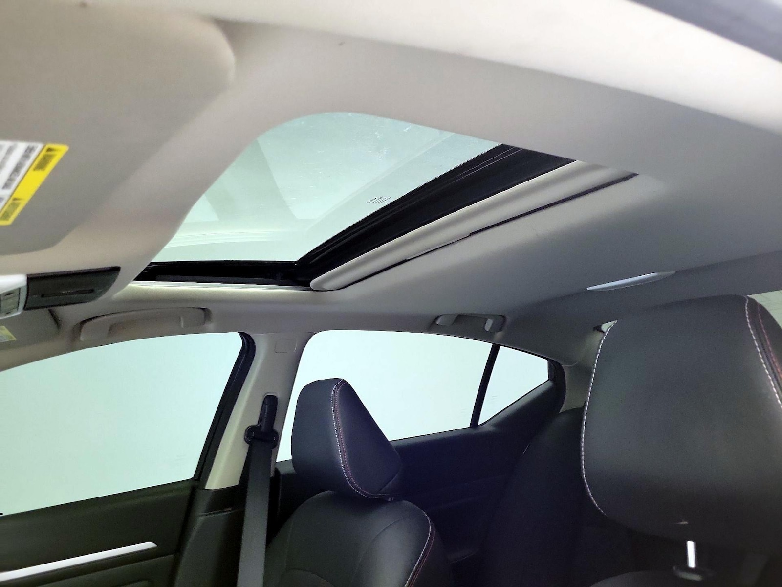 Sunroof(s) & Overhead Airbags