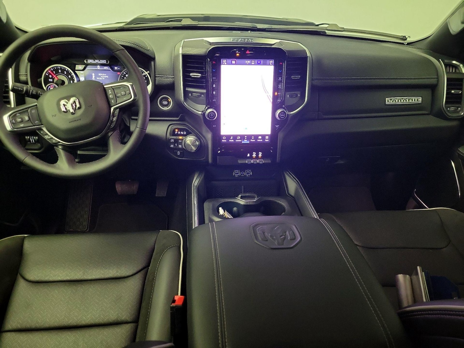 Apple CarPlay® & Android Auto™