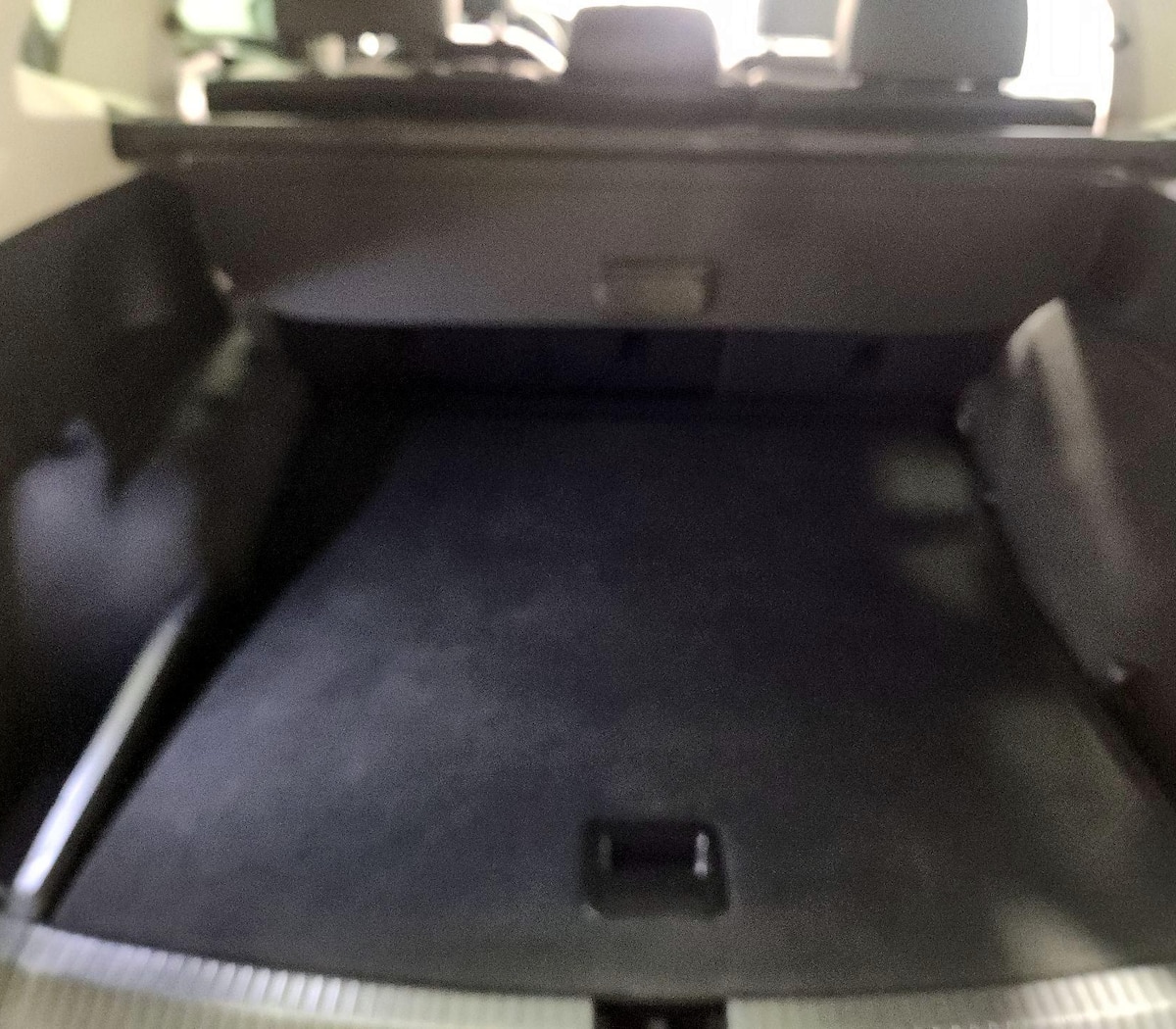 Trunk/Cargo (Seats Up)