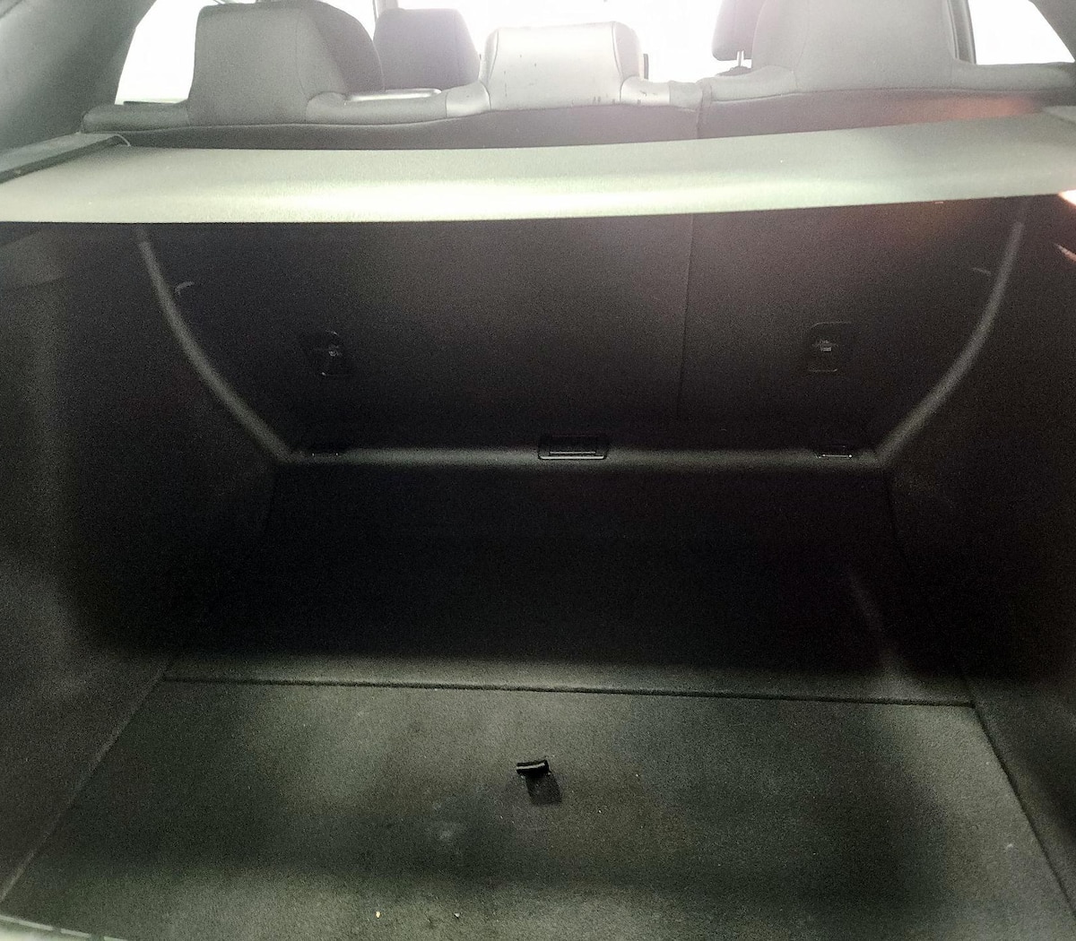 Trunk/Cargo (Seats Up)