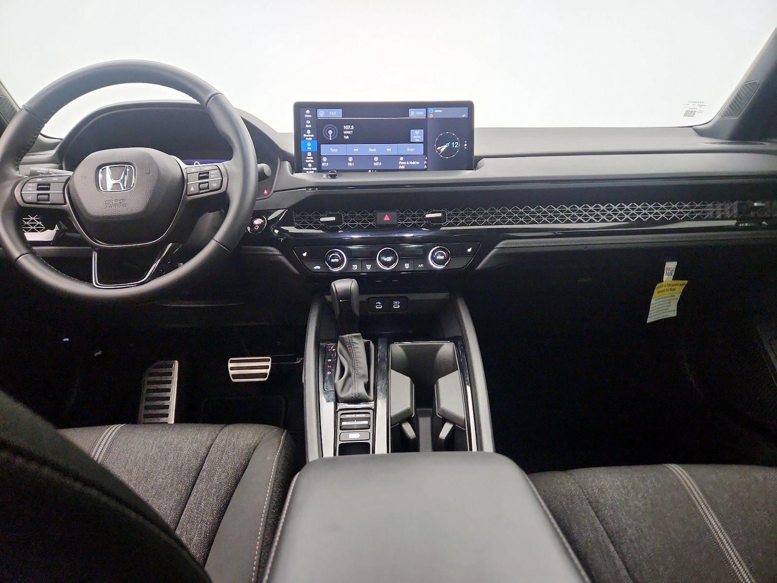 Apple CarPlay® & Android Auto™