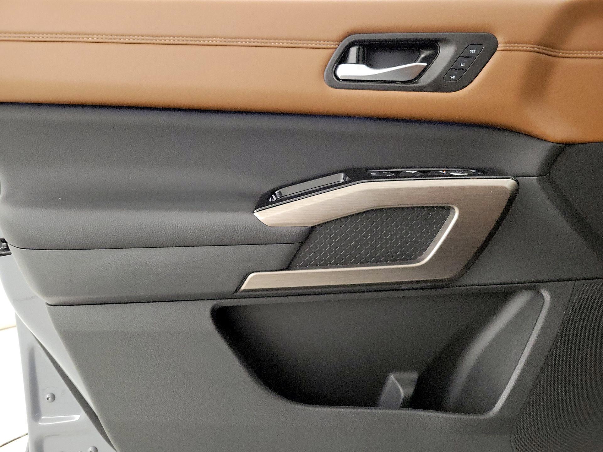 Thumbnail: 2025 Nissan Pathfinder - 12