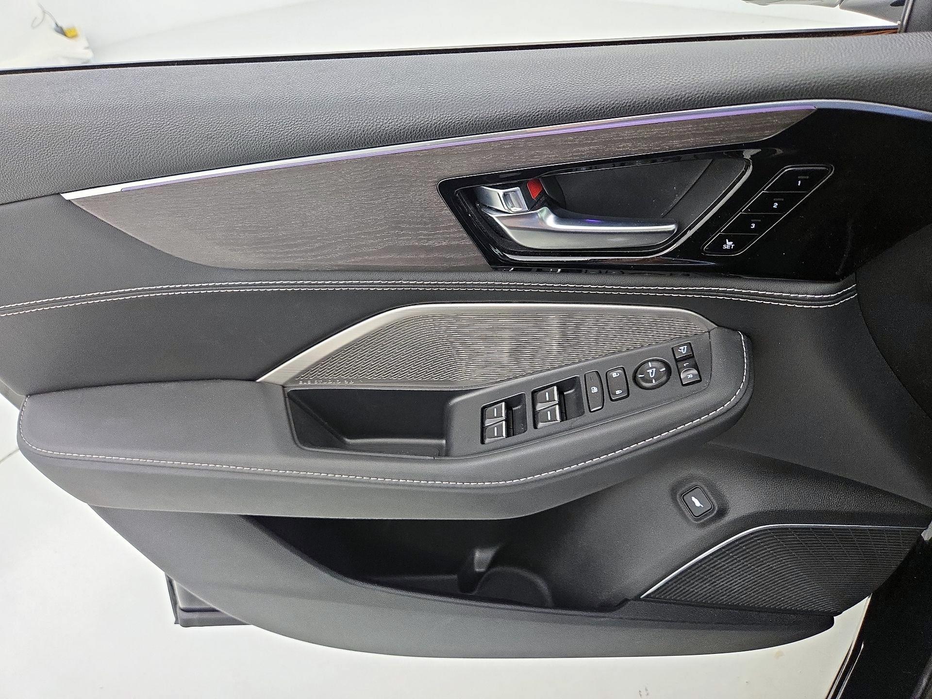 Thumbnail: 2024 Acura MDX - 12