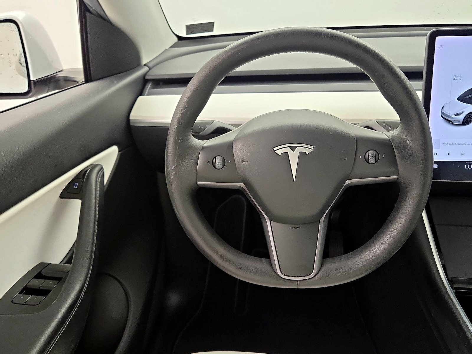 2021 Tesla Model Y Standard Range - Photo 11