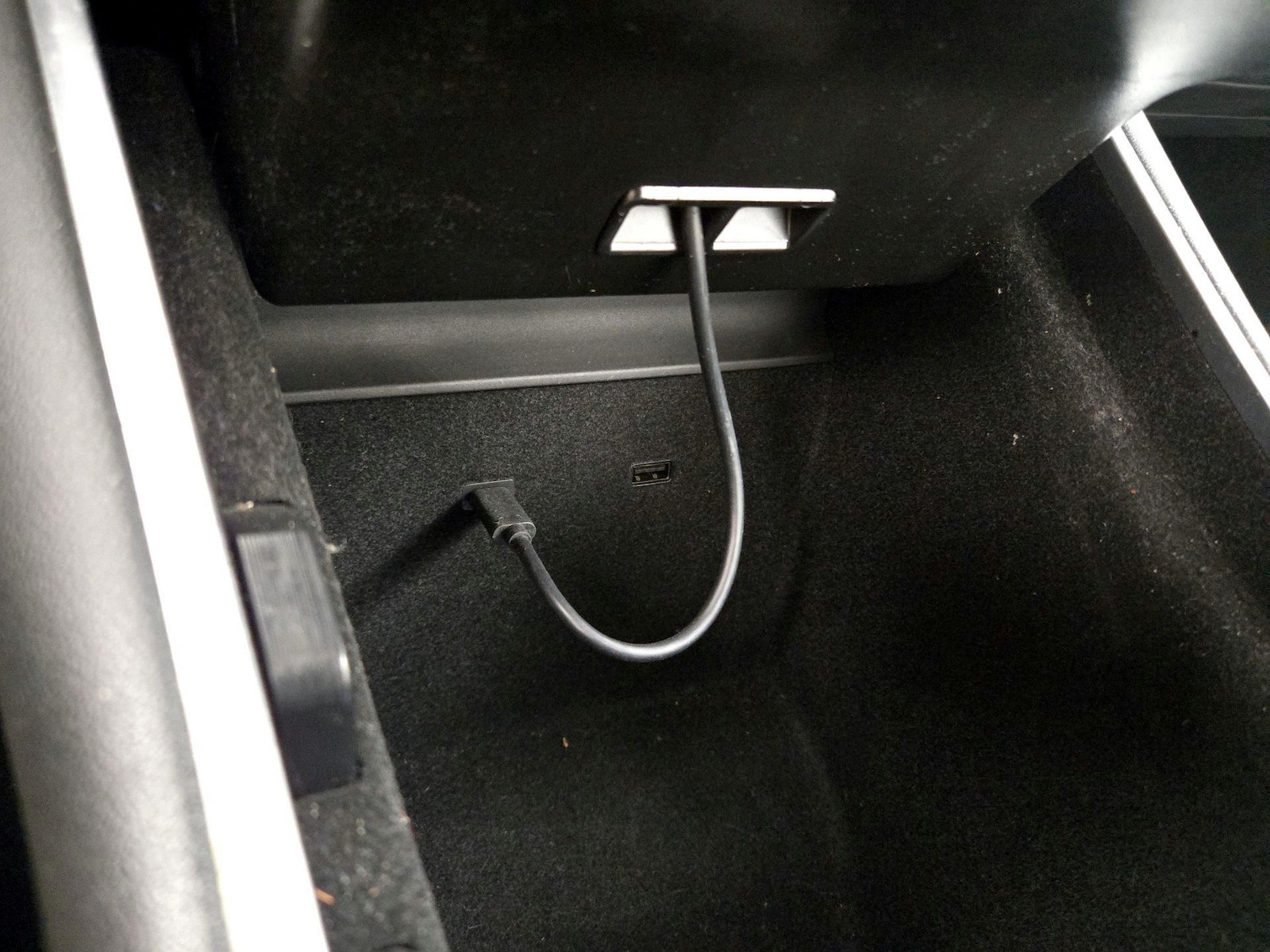 2021 Tesla Model Y Standard Range - Photo 19