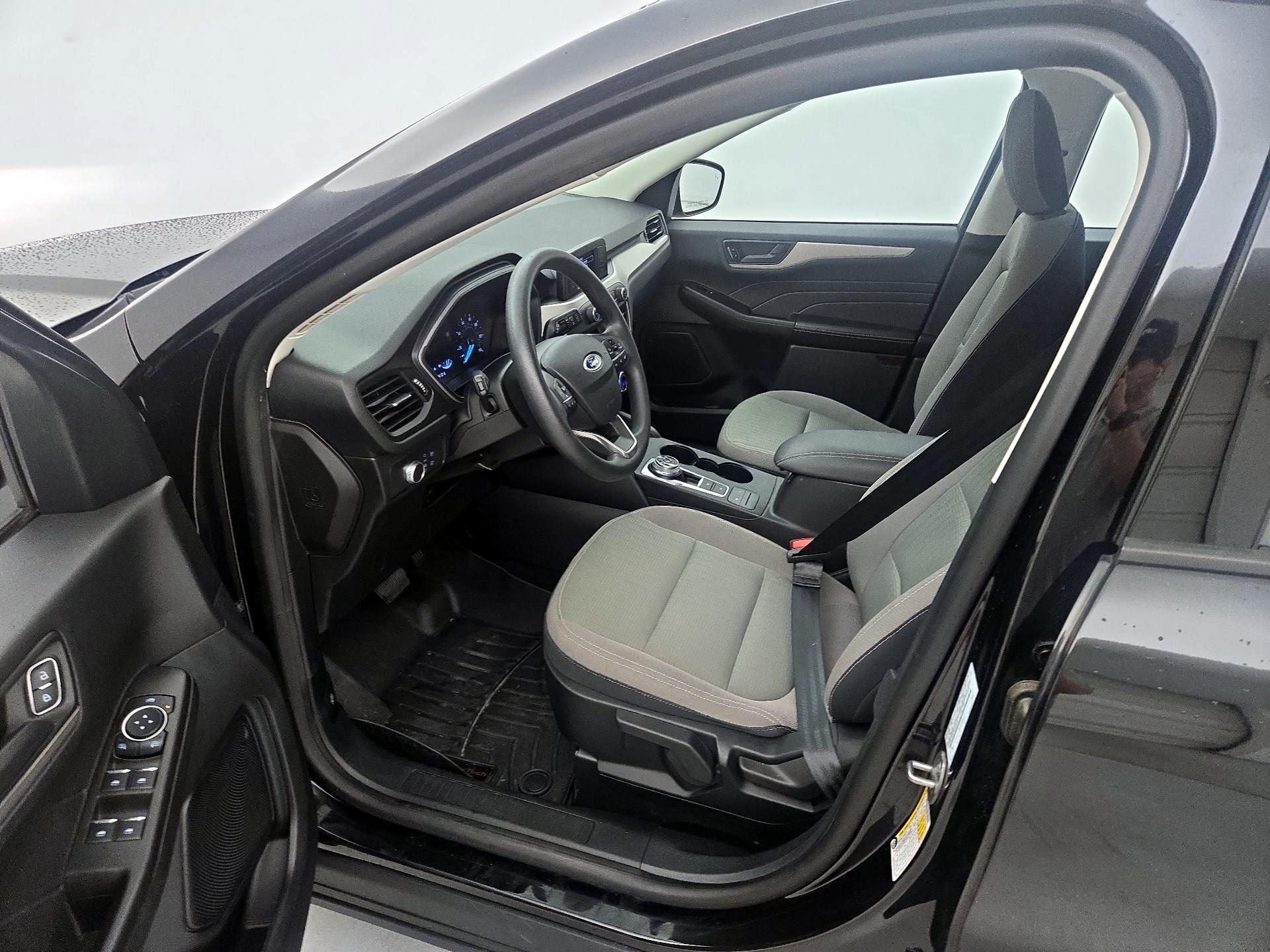 Thumbnail: 2021 Ford Escape - 11