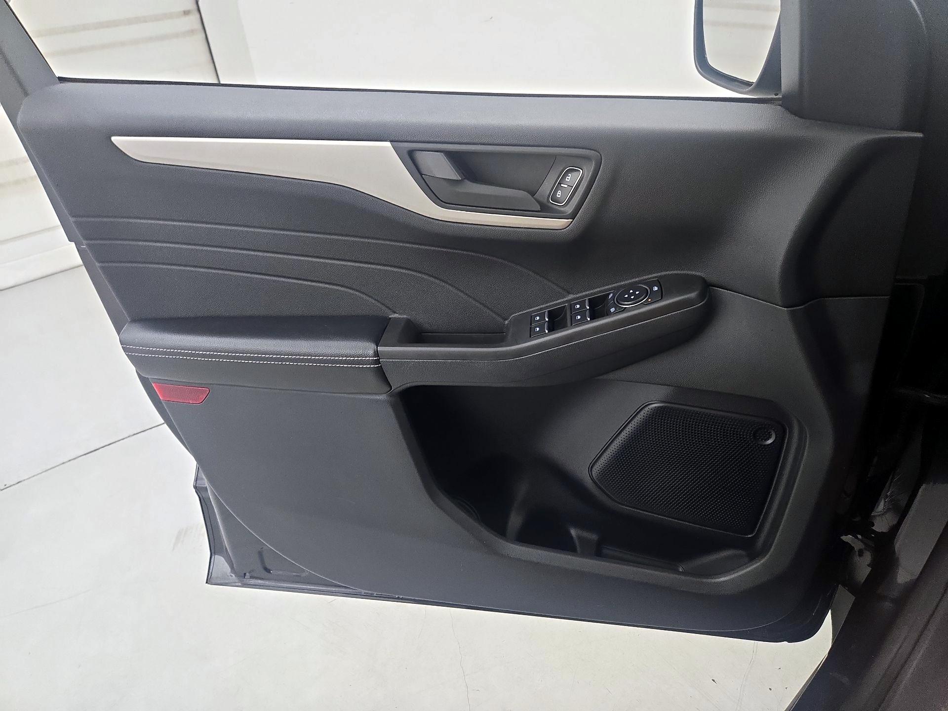 Thumbnail: 2021 Ford Escape - 12