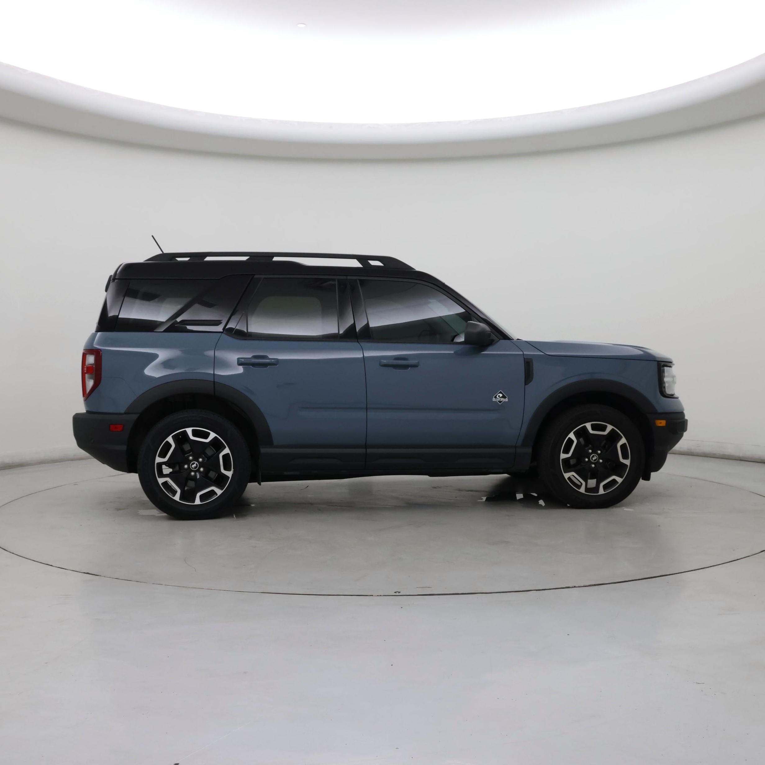 Thumbnail: 2022 Ford Bronco Sport - 7