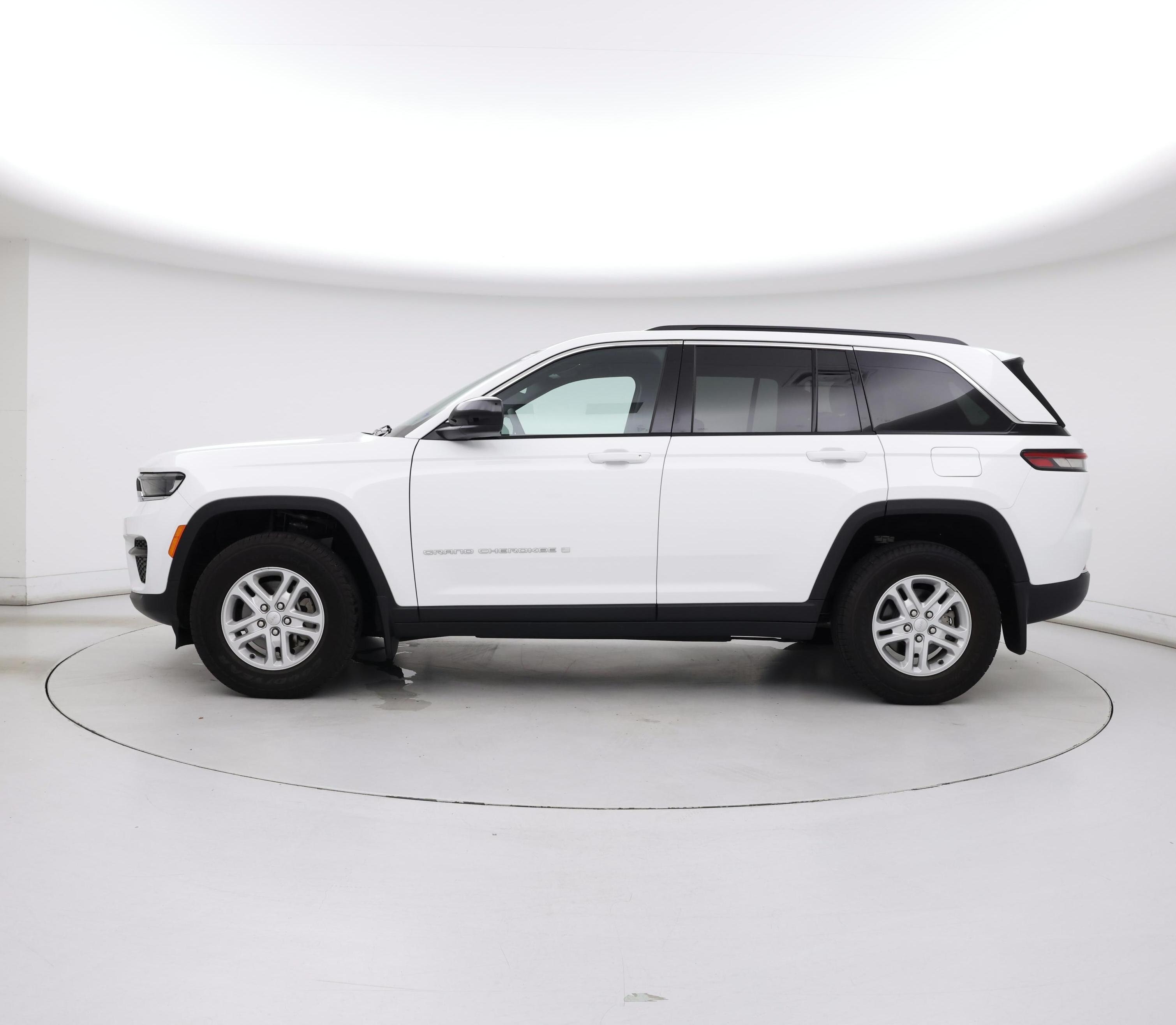 Thumbnail: 2025 Jeep Grand Cherokee - 3