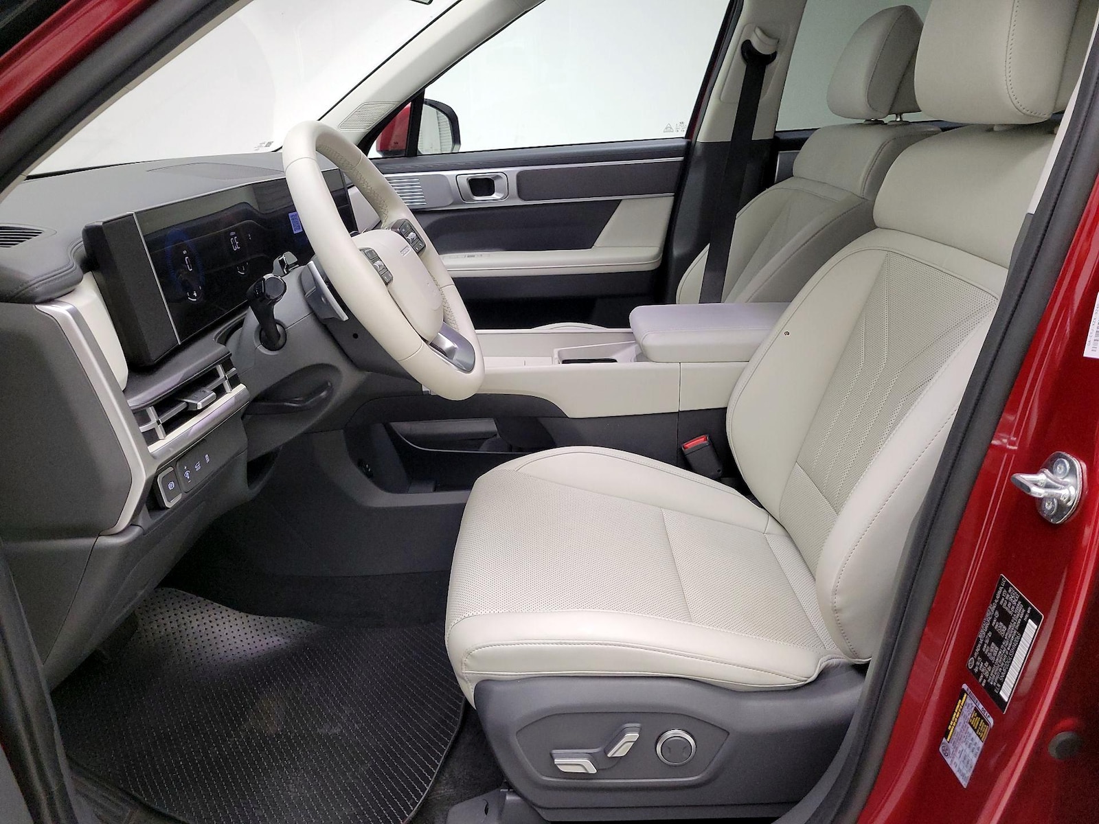 2025 Hyundai Santa Fe SEL - Photo 12