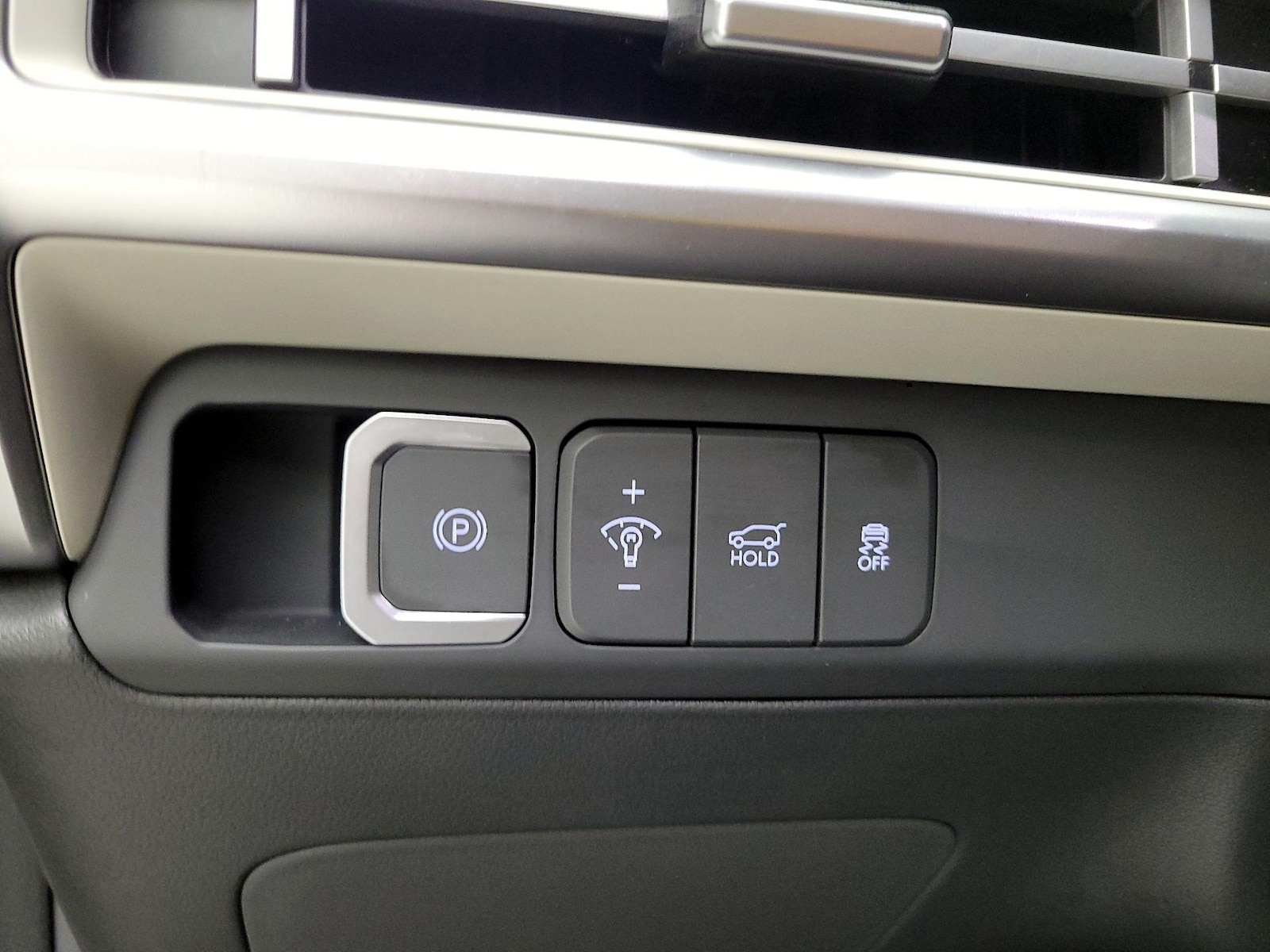 2025 Hyundai Santa Fe SEL - Photo 14