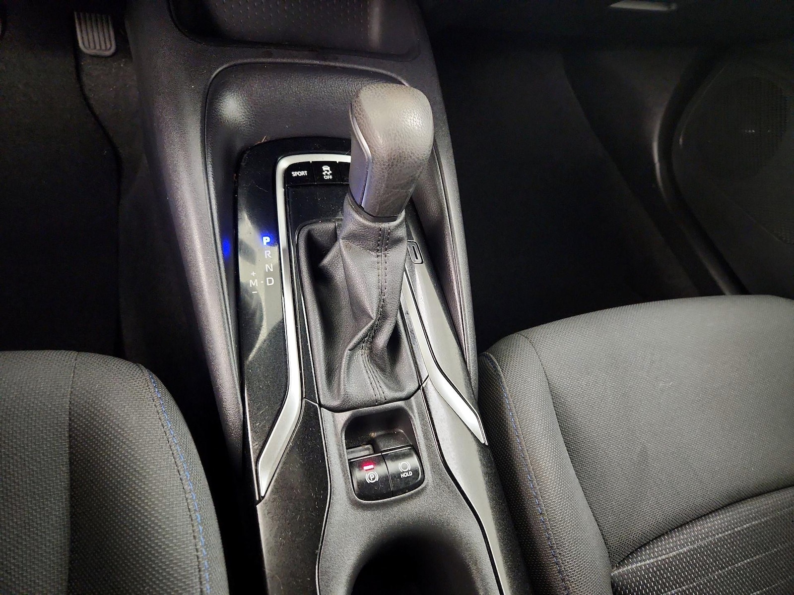 2022 Toyota Corolla SE - Photo 18