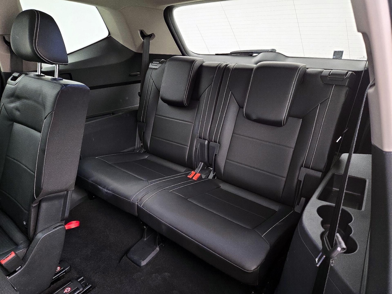 2022 Volkswagen Atlas SE w/Tech - Photo 22