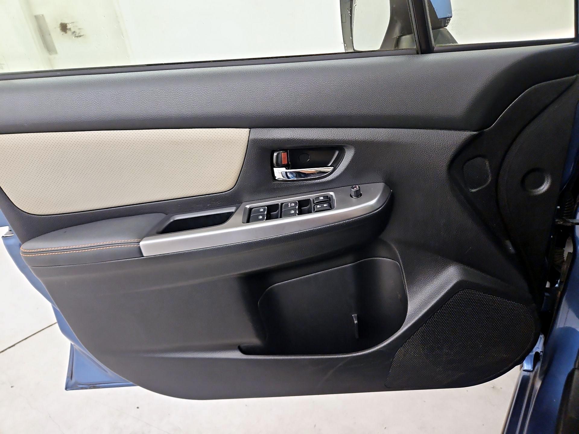 Thumbnail: 2017 Subaru Crosstrek - 12