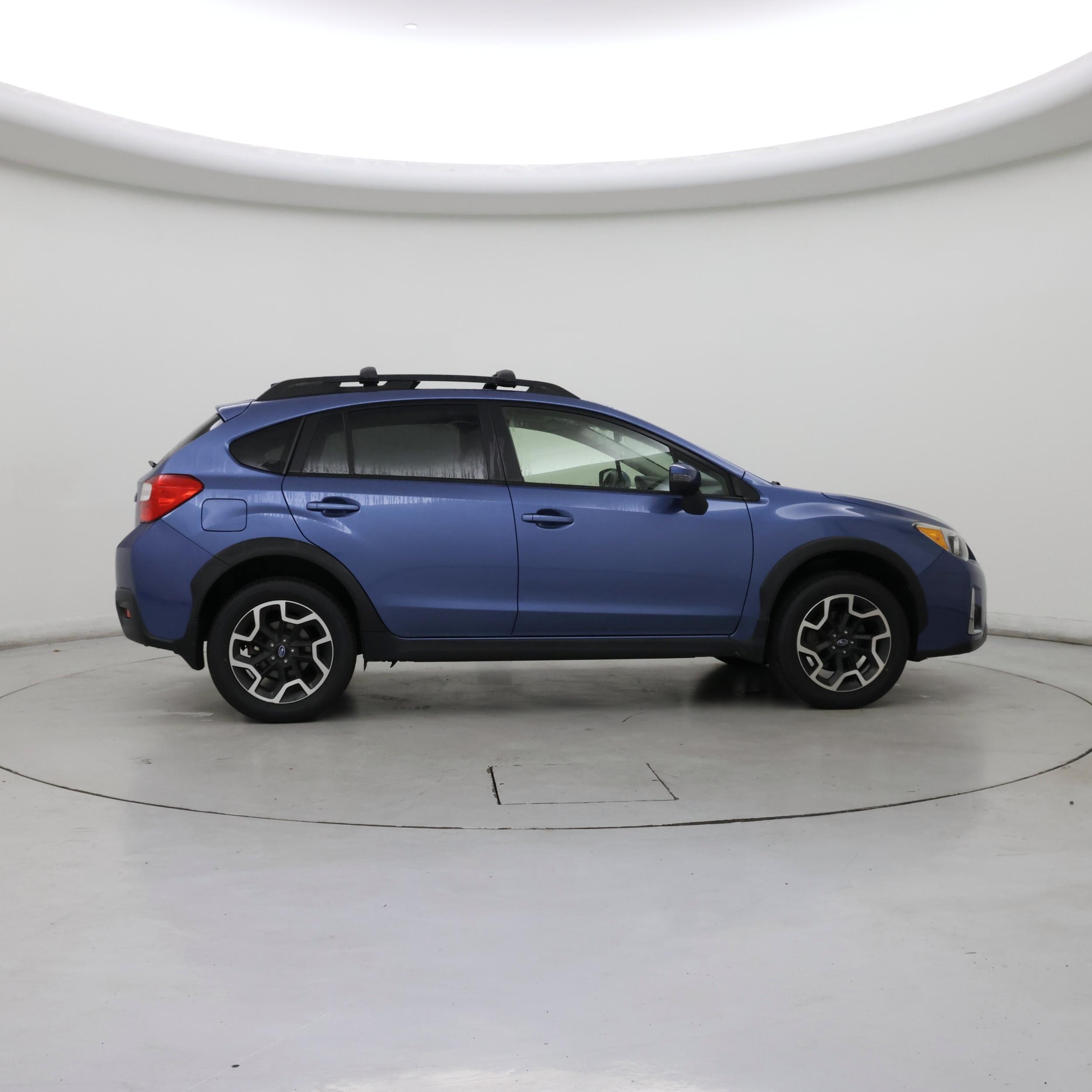 Thumbnail: 2017 Subaru Crosstrek - 7