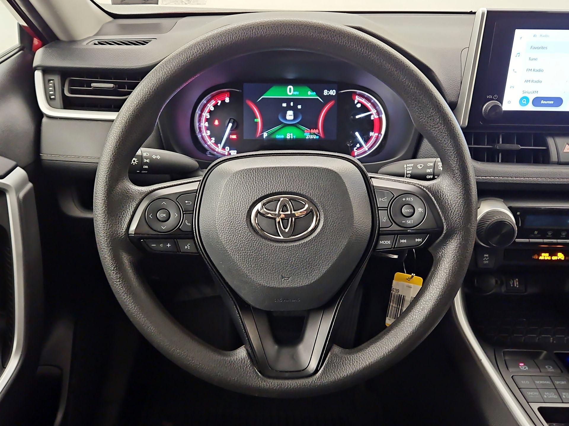 Thumbnail: 2025 Toyota RAV4 - 10
