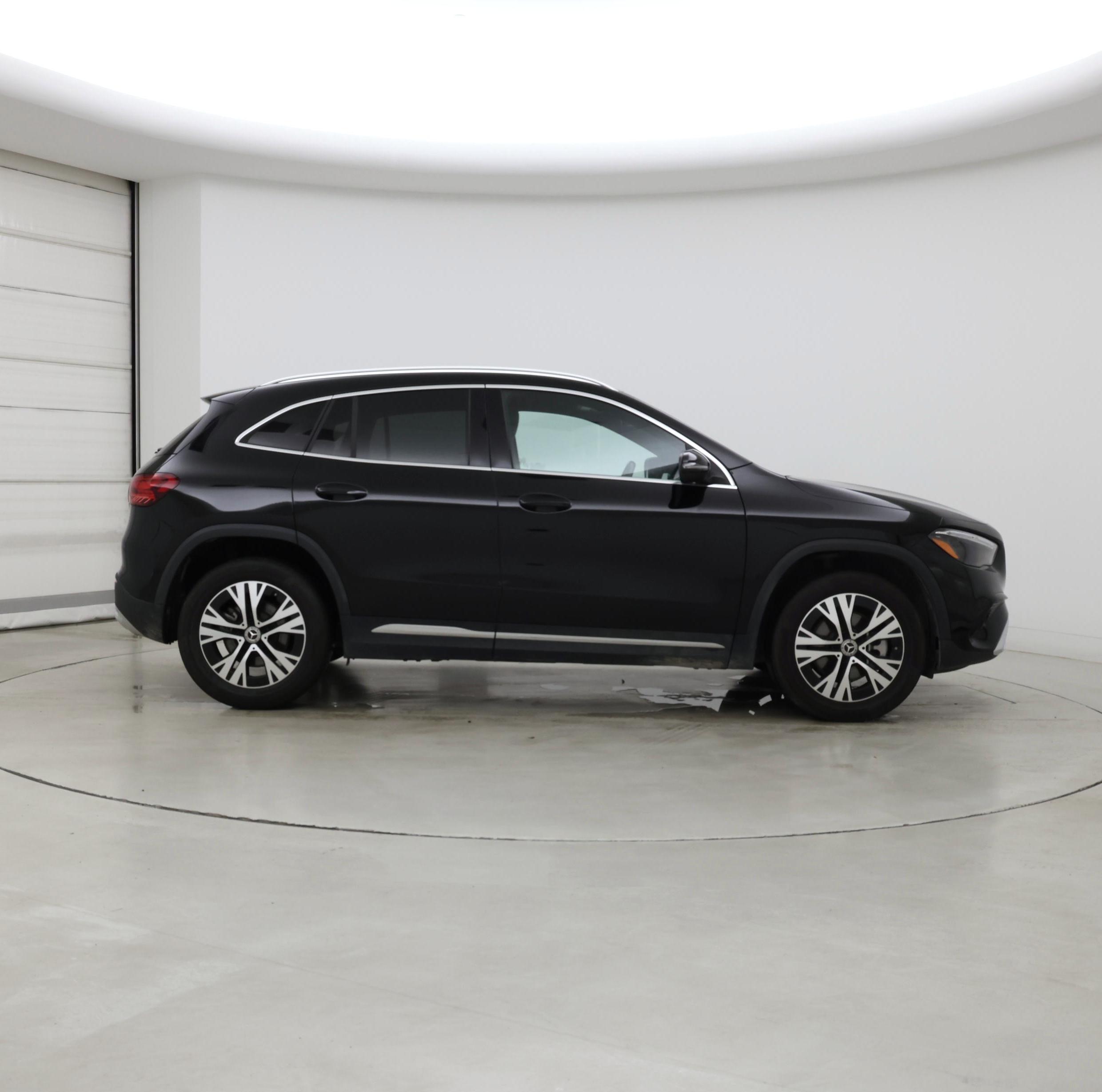 Thumbnail: 2025 Mercedes-Benz GLA - 7