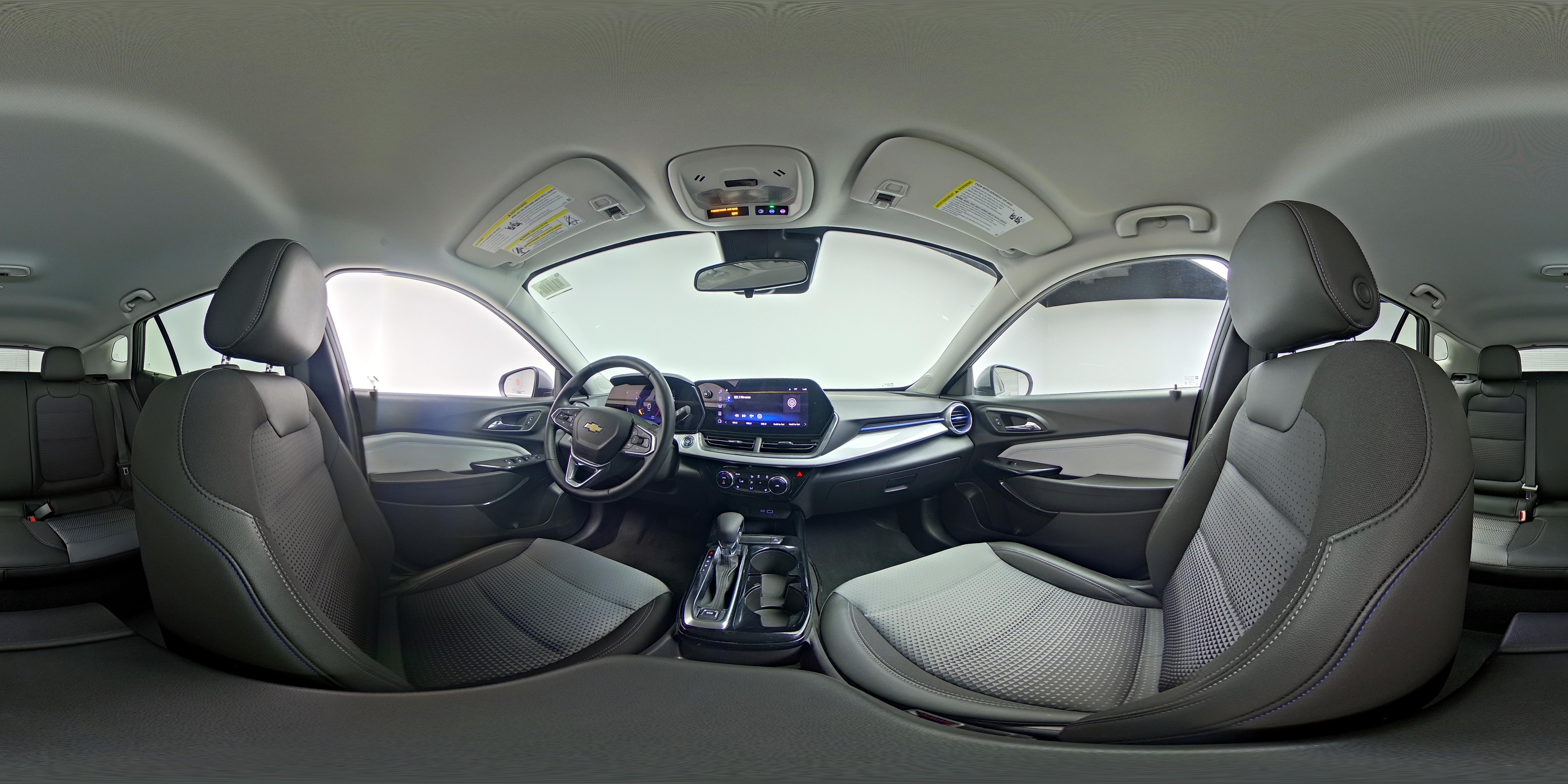 2025 Chevrolet Trax LT - Photo 24