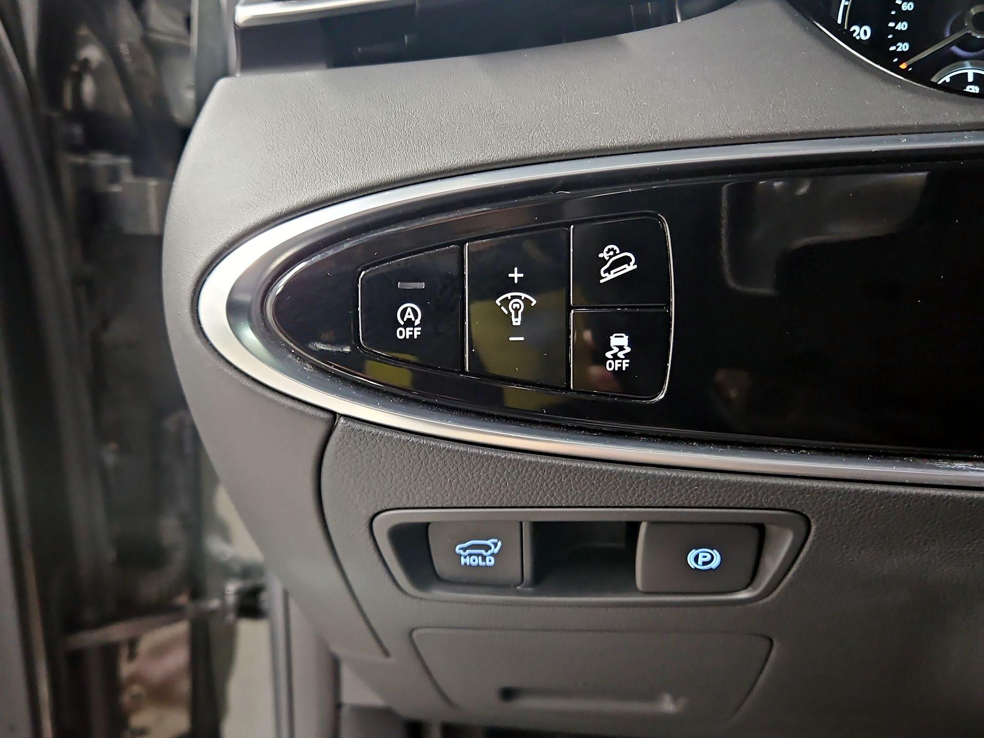 Thumbnail: 2025 Genesis GV70 - 13