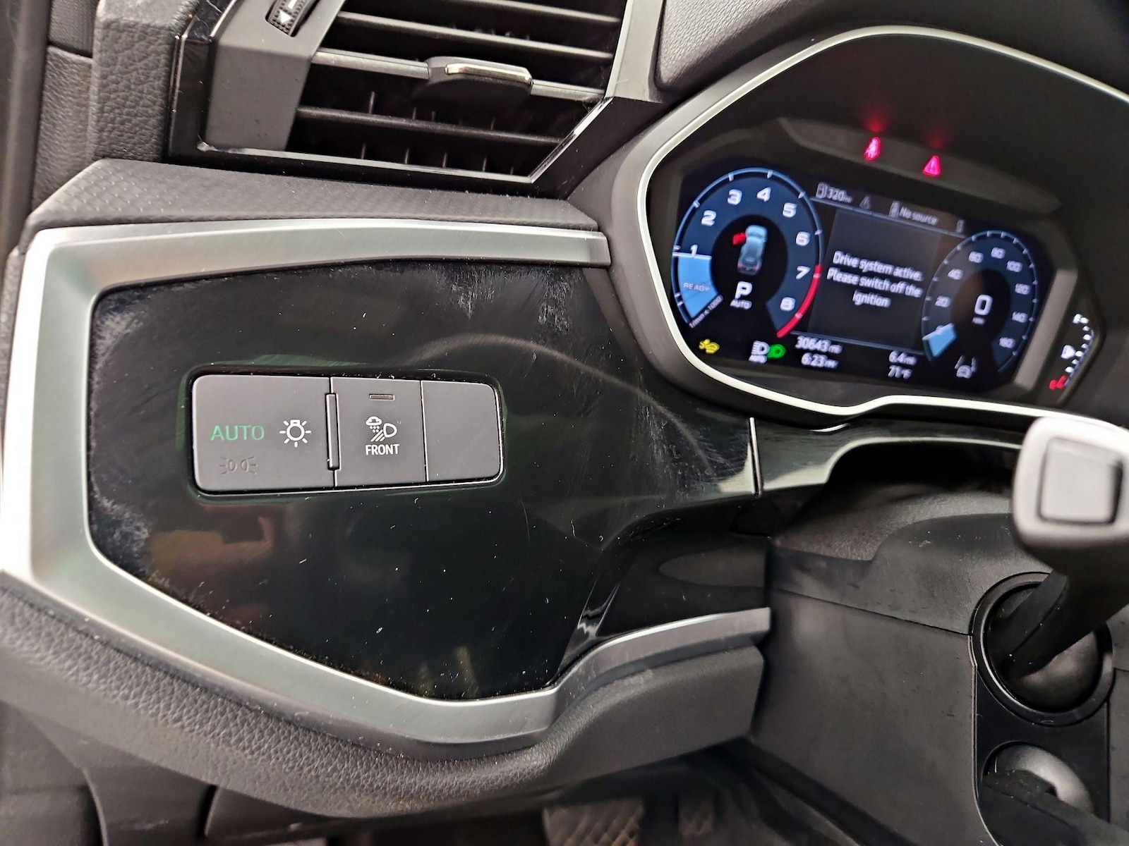 2025 Audi Q3 S Line Premium - Photo 14