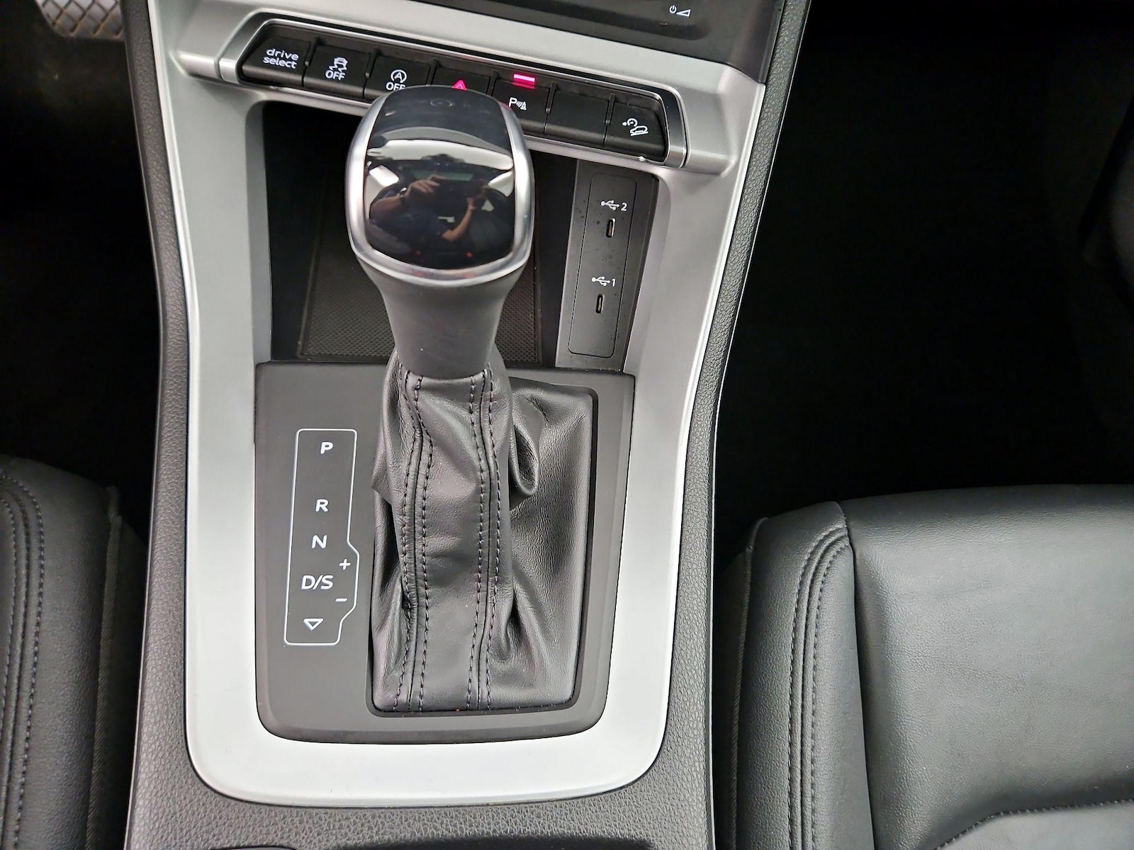 2025 Audi Q3 S Line Premium - Photo 18