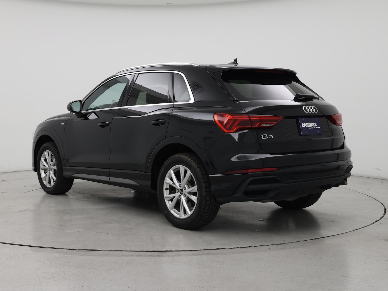 2025 Audi Q3 S Line Premium - Photo 3