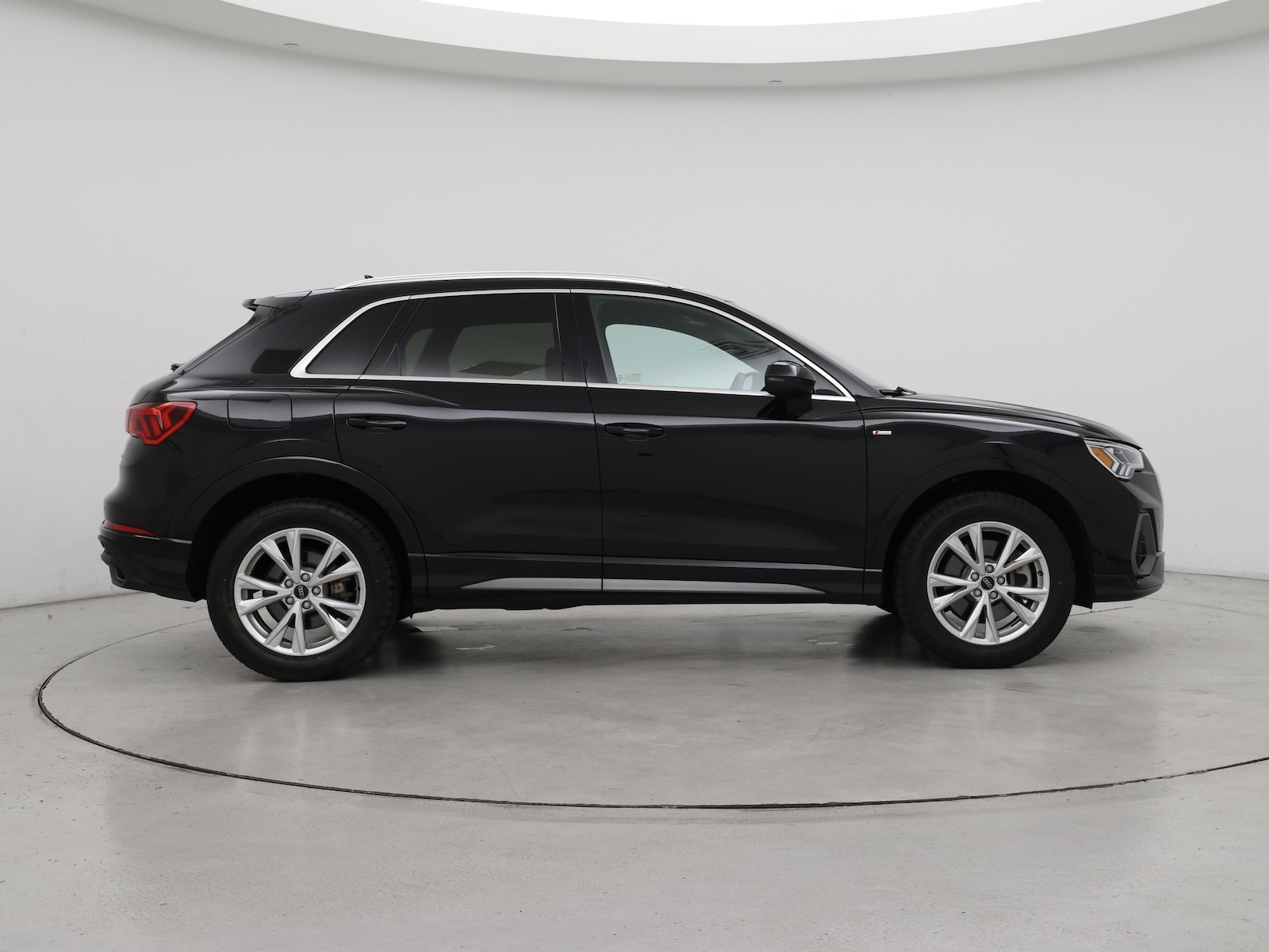 2025 Audi Q3 S Line Premium - Photo 8