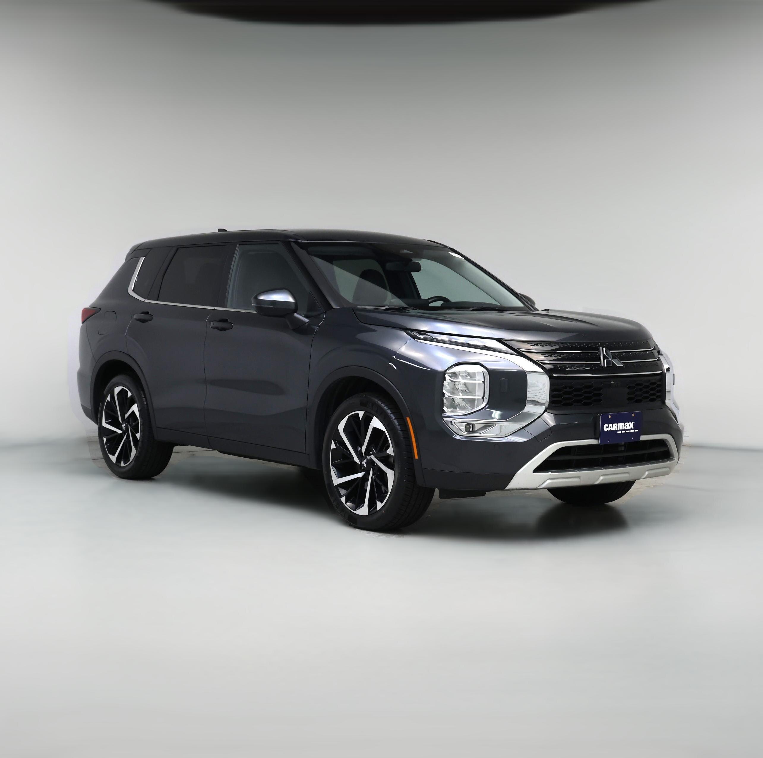 Thumbnail: 2024 Mitsubishi Outlander - 1
