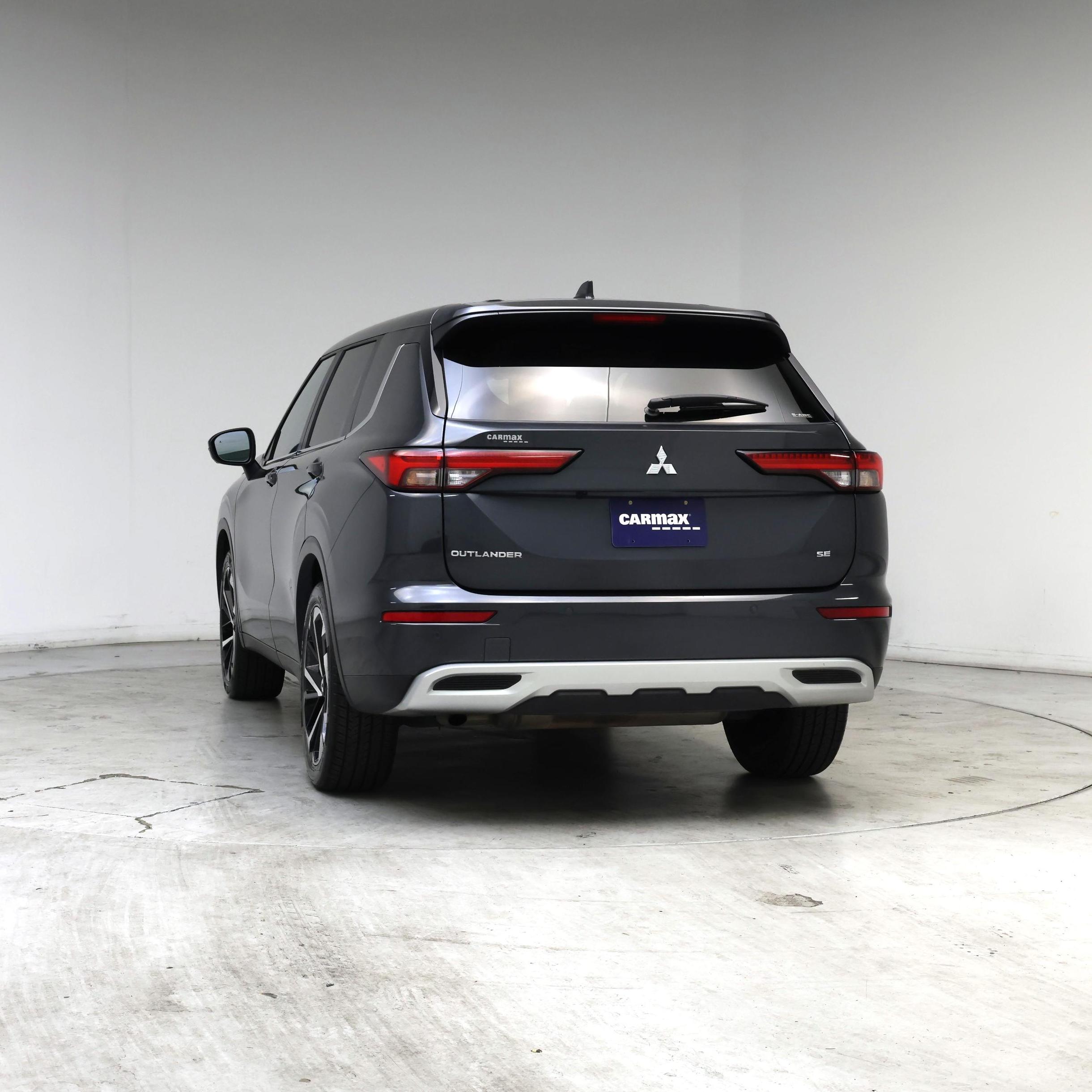 Thumbnail: 2024 Mitsubishi Outlander - 6
