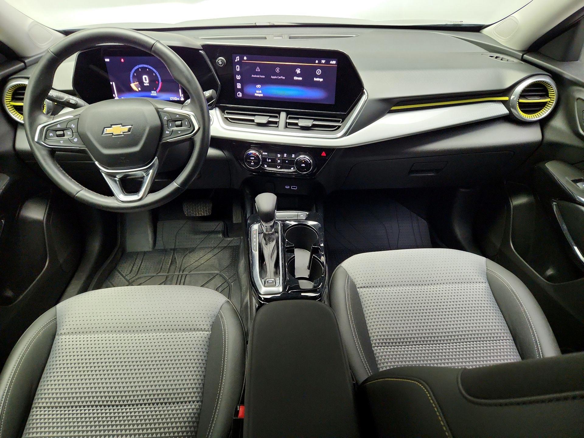 Thumbnail: 2025 Chevrolet Trax - 8