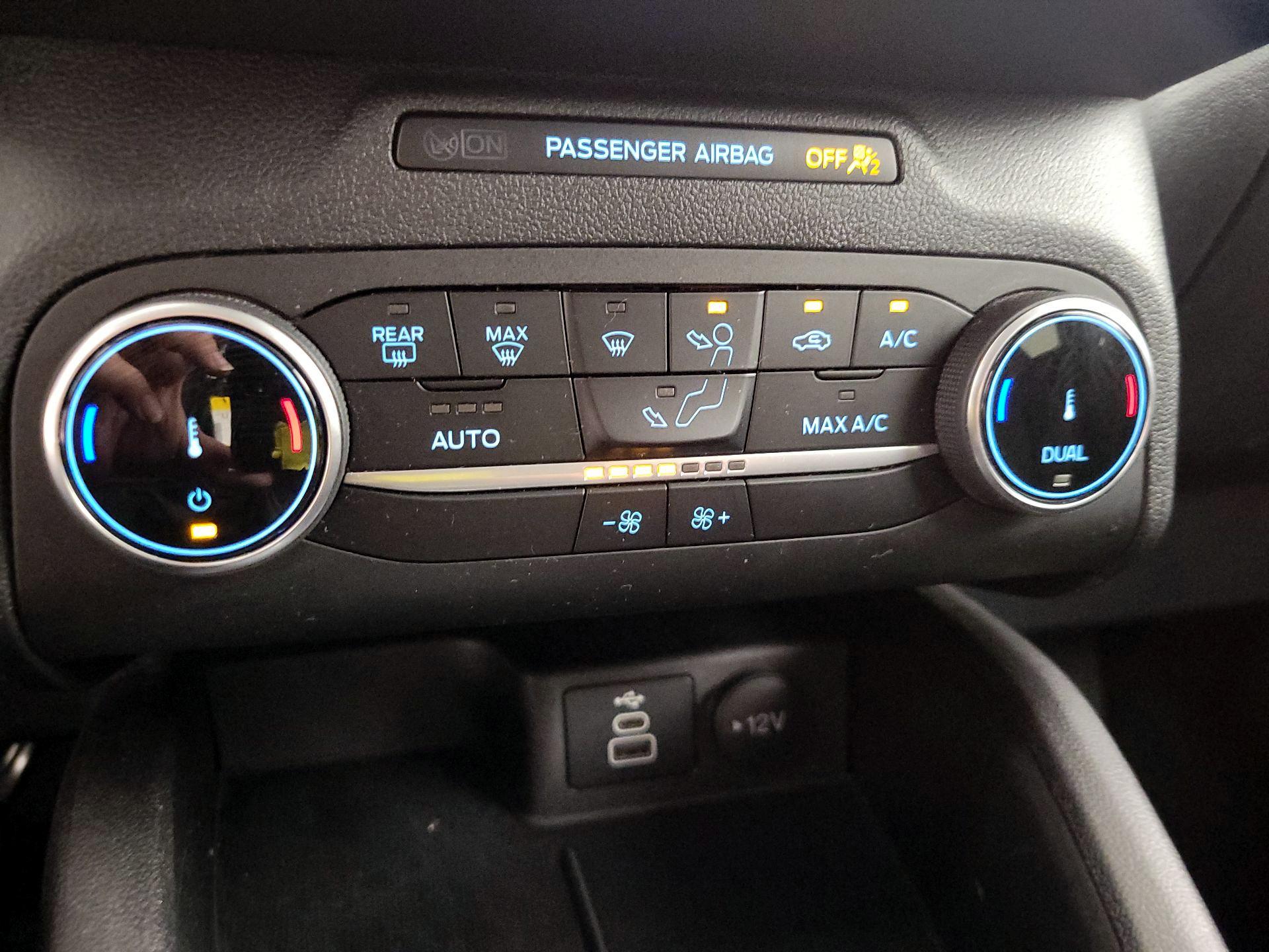 Thumbnail: 2024 Ford Escape - 16