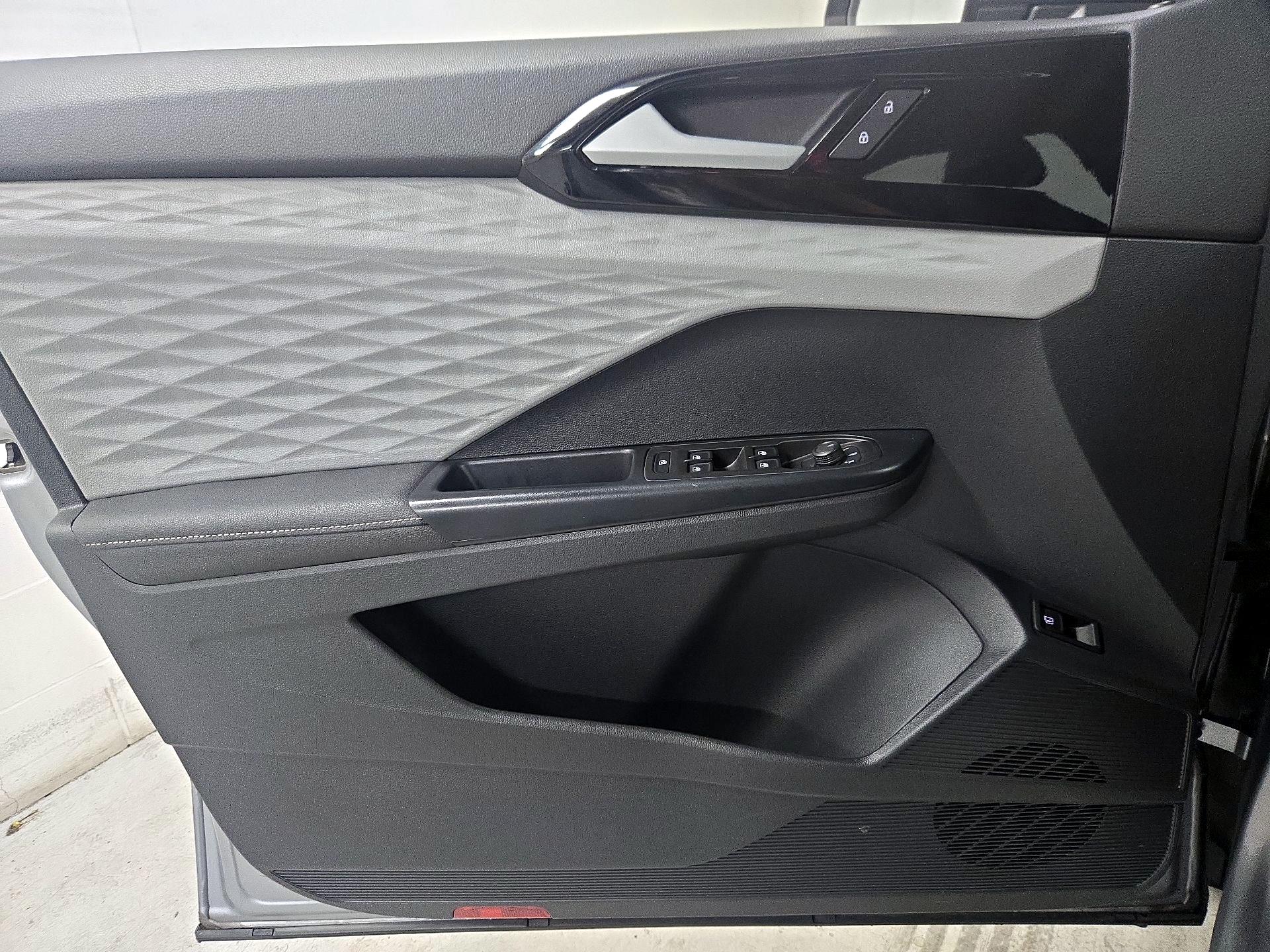 Thumbnail: 2024 Volkswagen Taos - 12