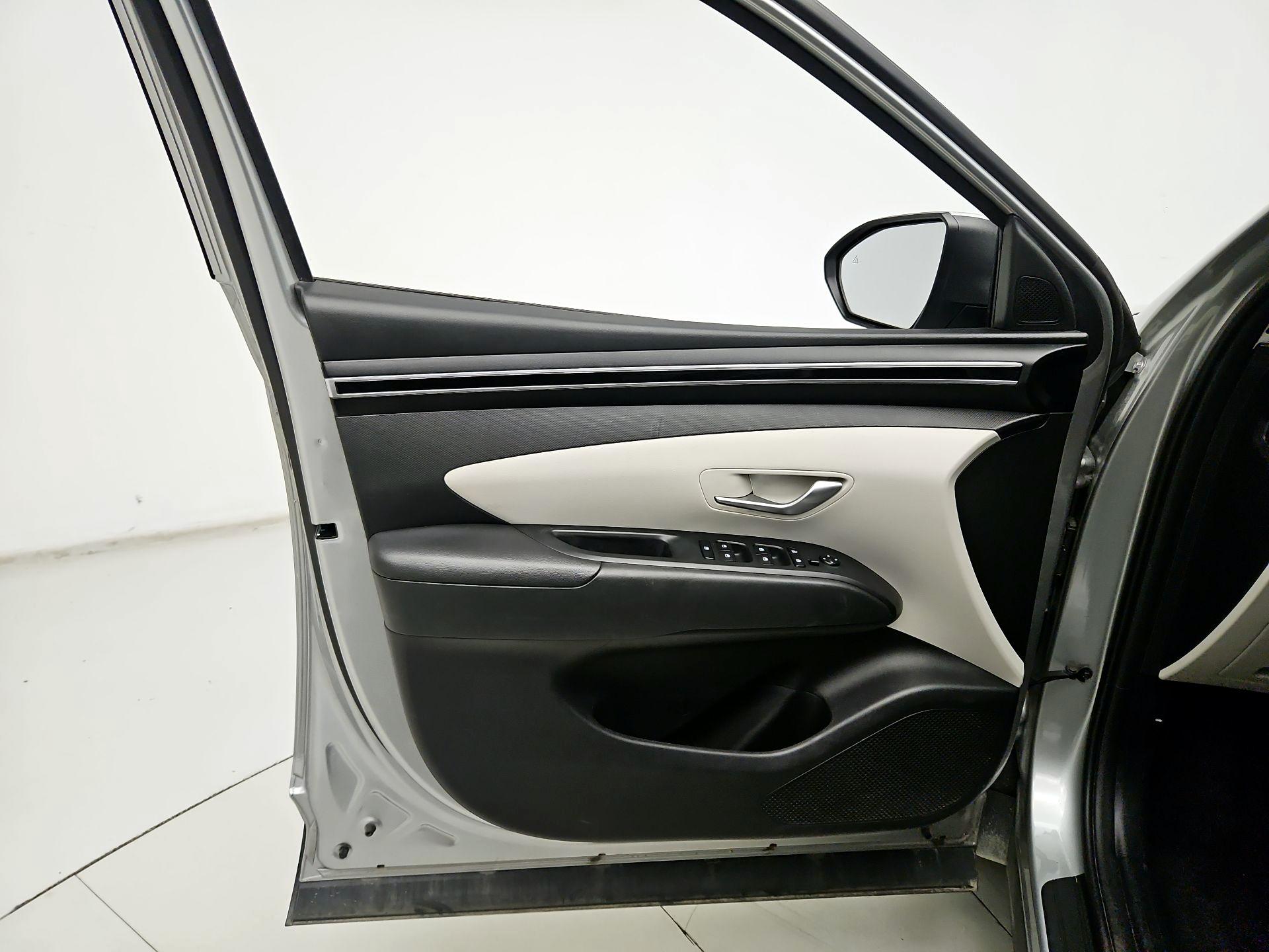 Thumbnail: 2024 Hyundai Tucson - 12